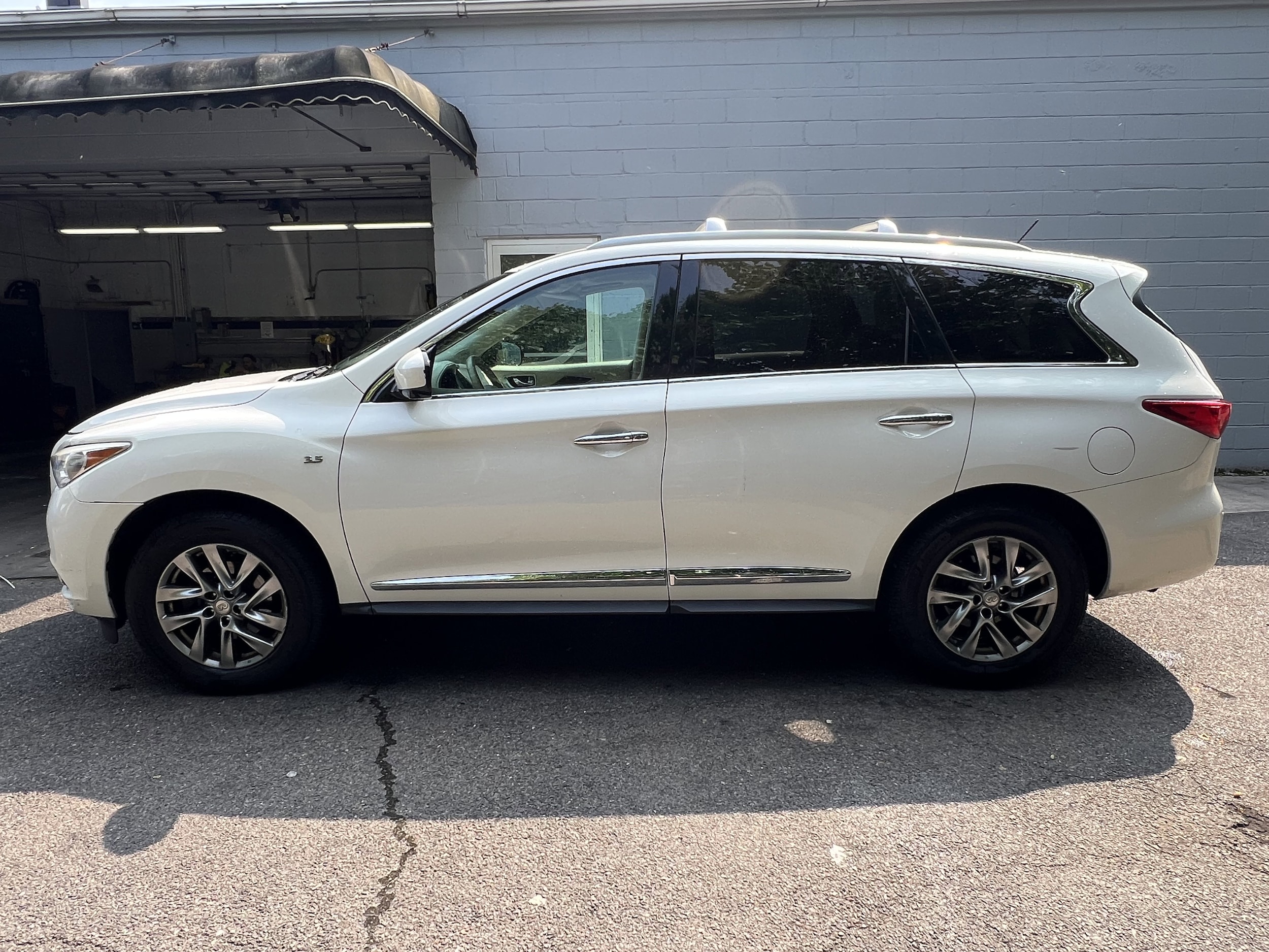 Used 2014 INFINITI QX60 Base with VIN 5N1AL0MM3EC507890 for sale in Brooklyn, NY