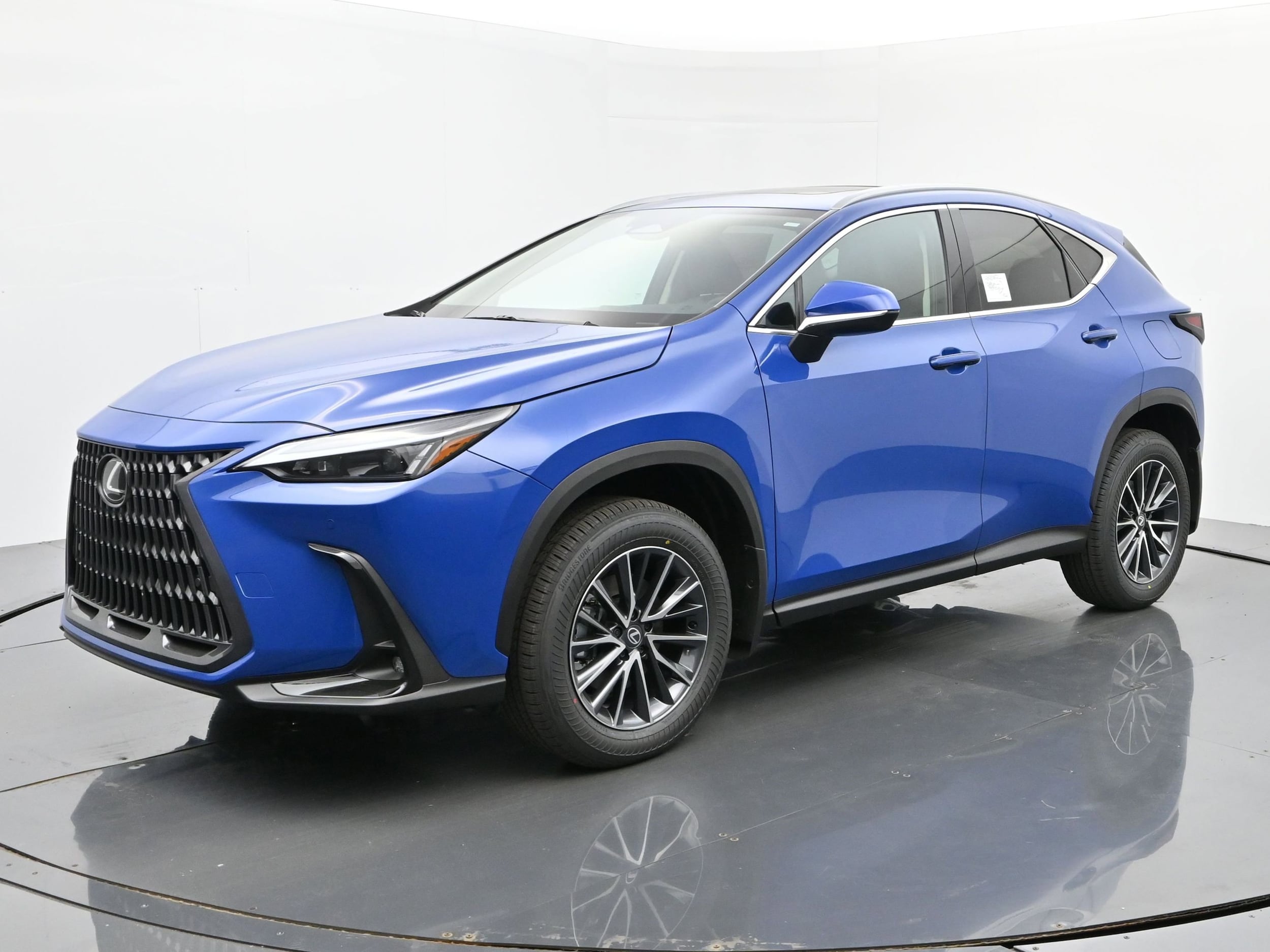 2026 Lexus NX 350's photo