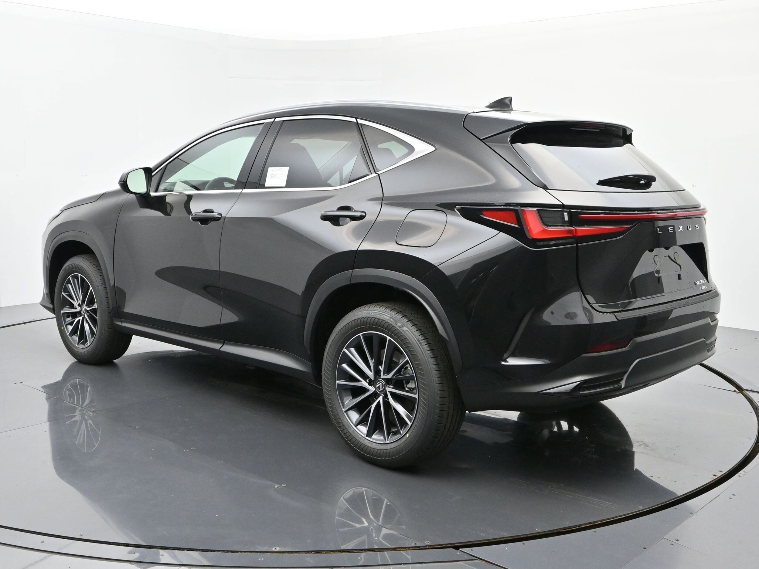 2025 Lexus NX 350 Premium photo 3