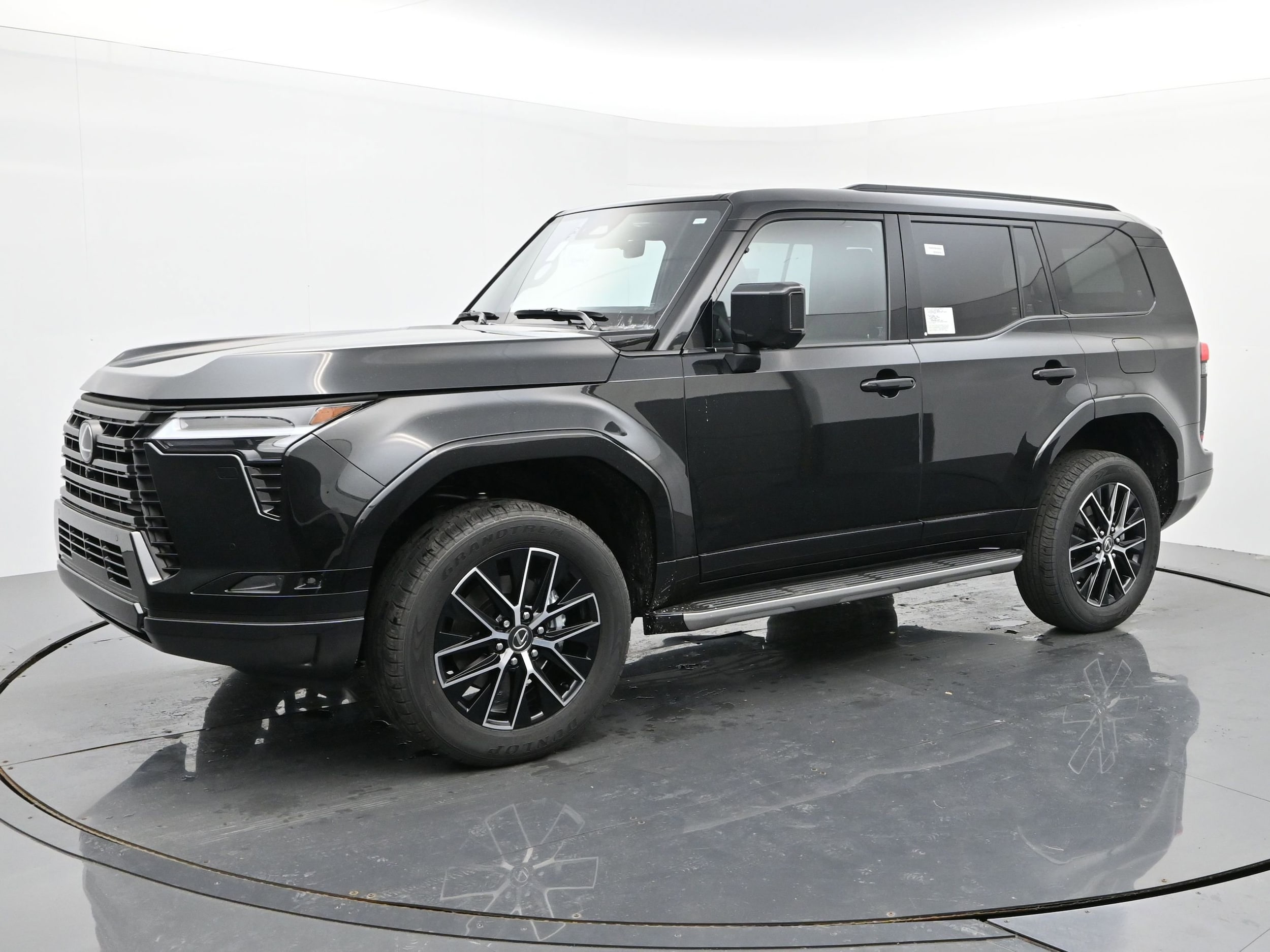 2025 Lexus GX Premium's photo