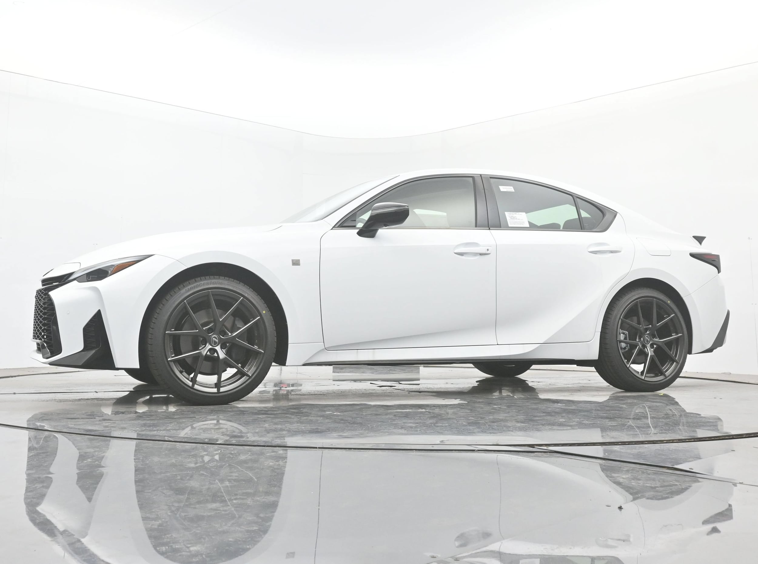 2026 Lexus IS 350 F SPORT DESIGN - Photo 16