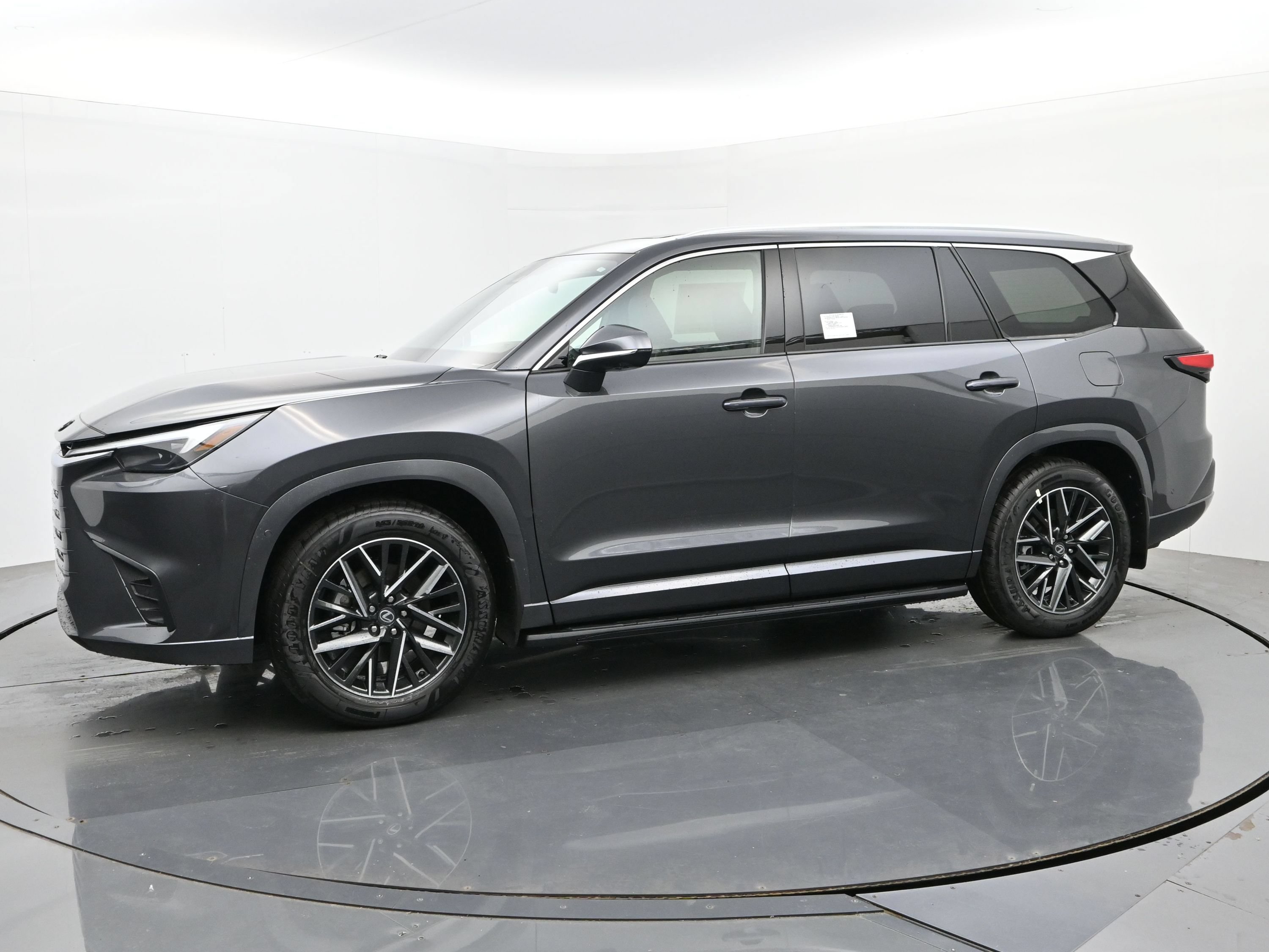 2026 Lexus TX 2