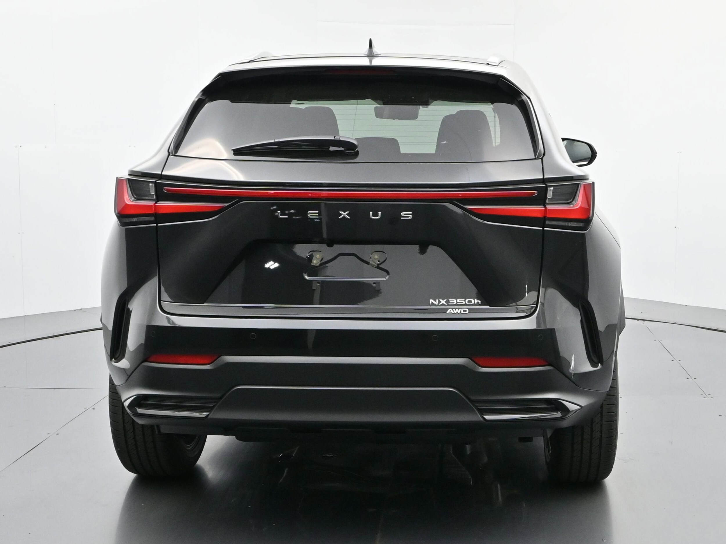 2026 Lexus NX 350h Luxury photo 4
