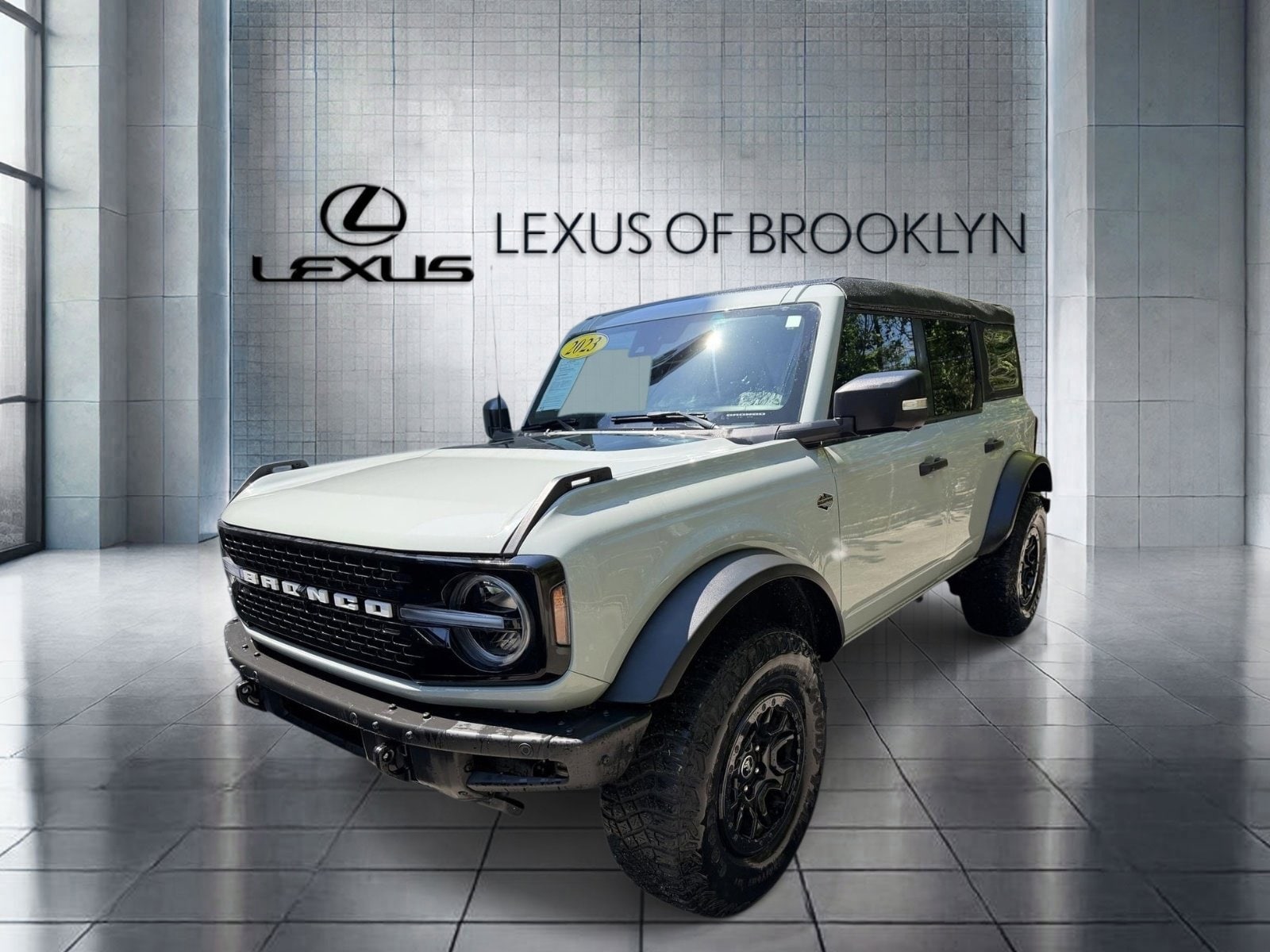2023 Ford Bronco Wildtrak 4x4's photo