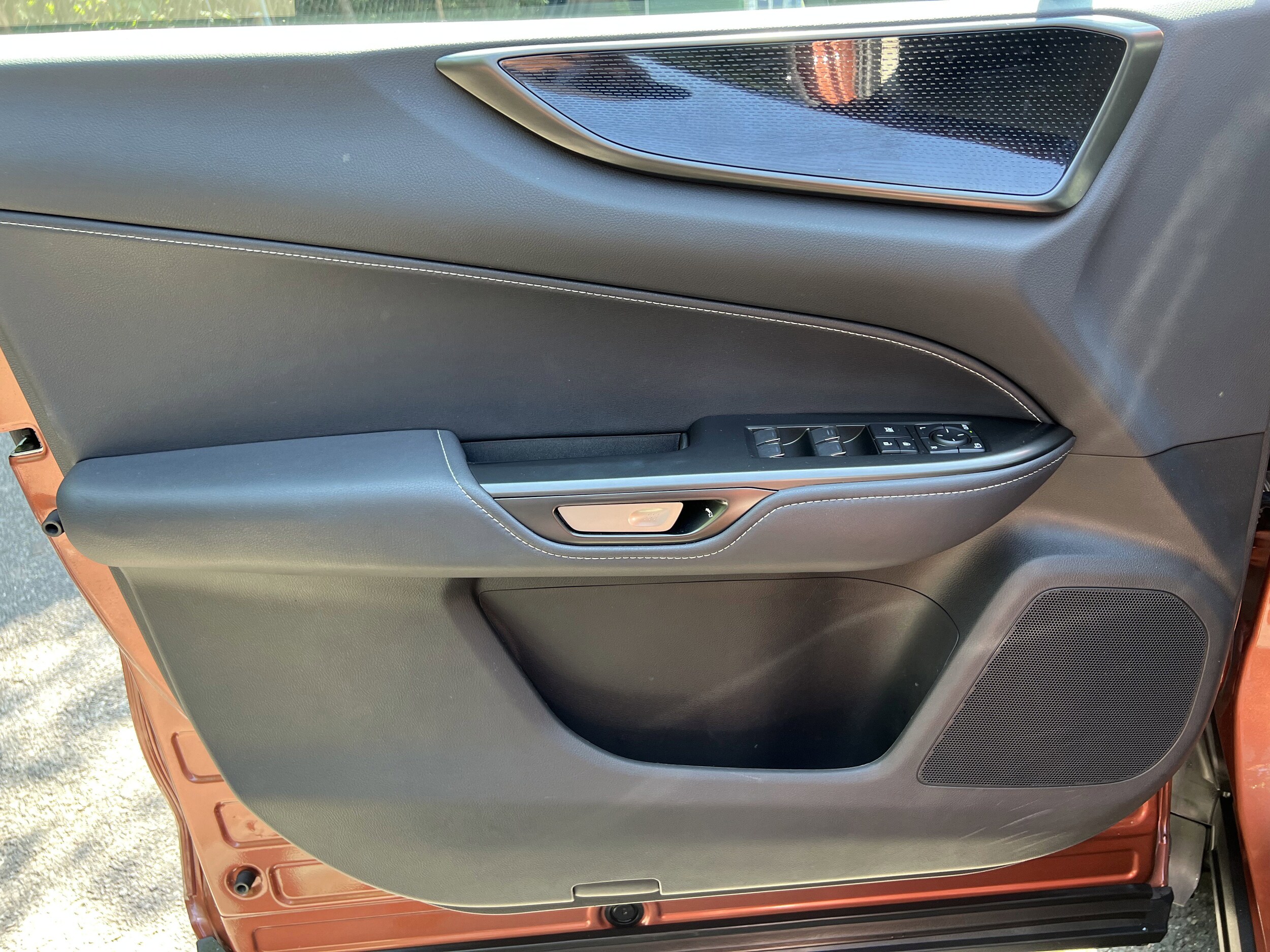 2025 Lexus NX 350 photo 4