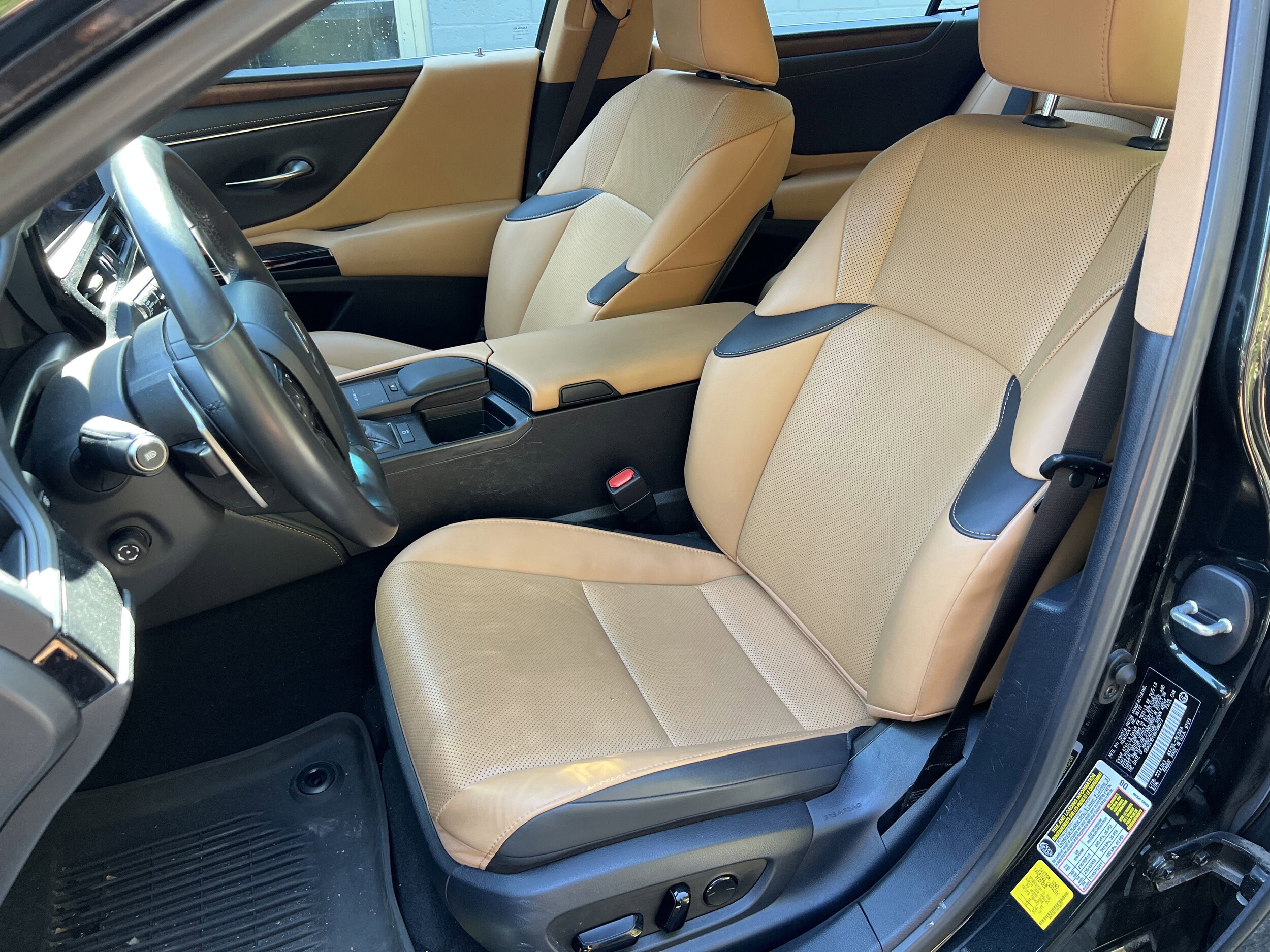 2022 Lexus ES 350 photo 4