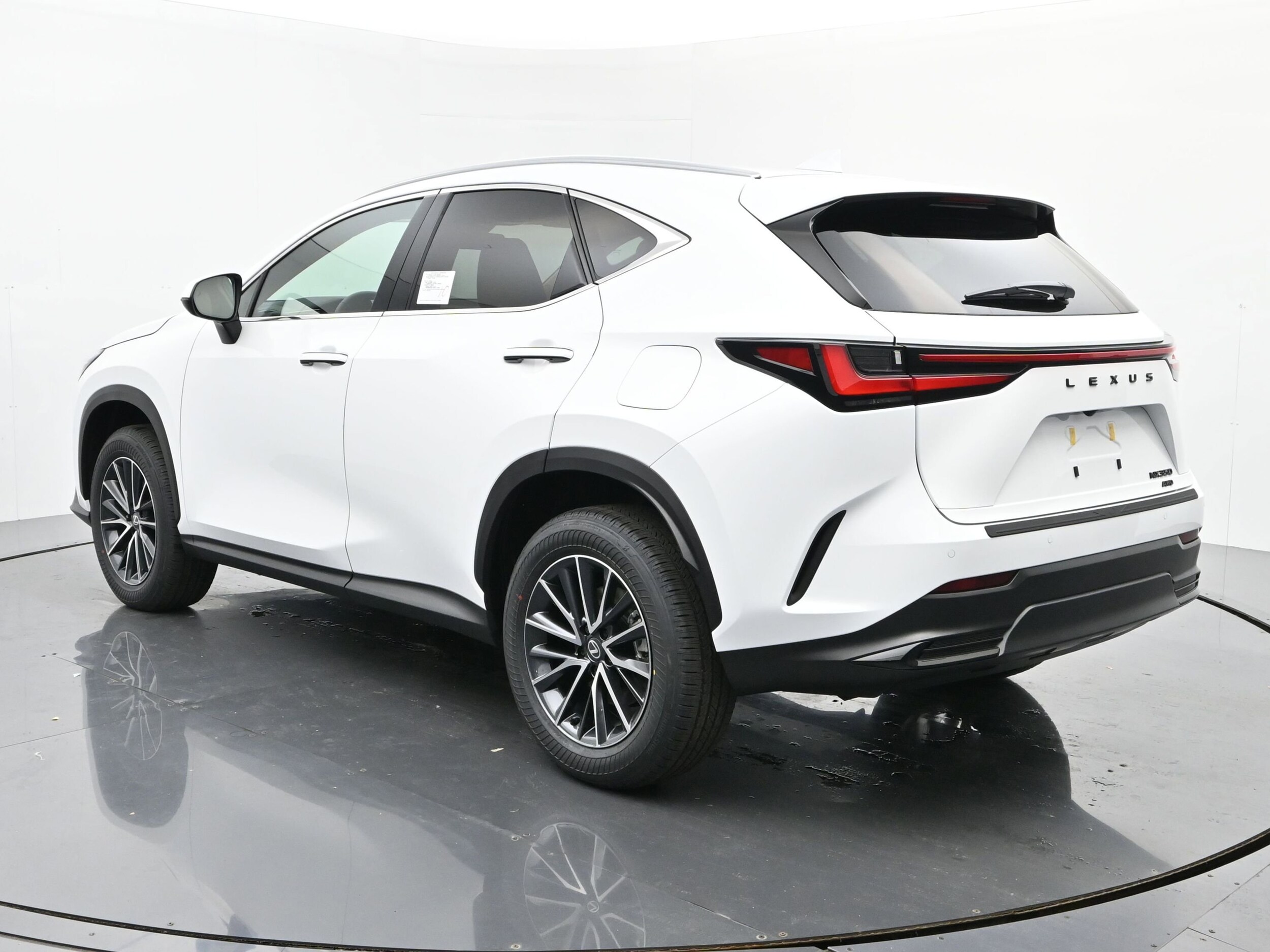 2026 Lexus NX 350 photo 3