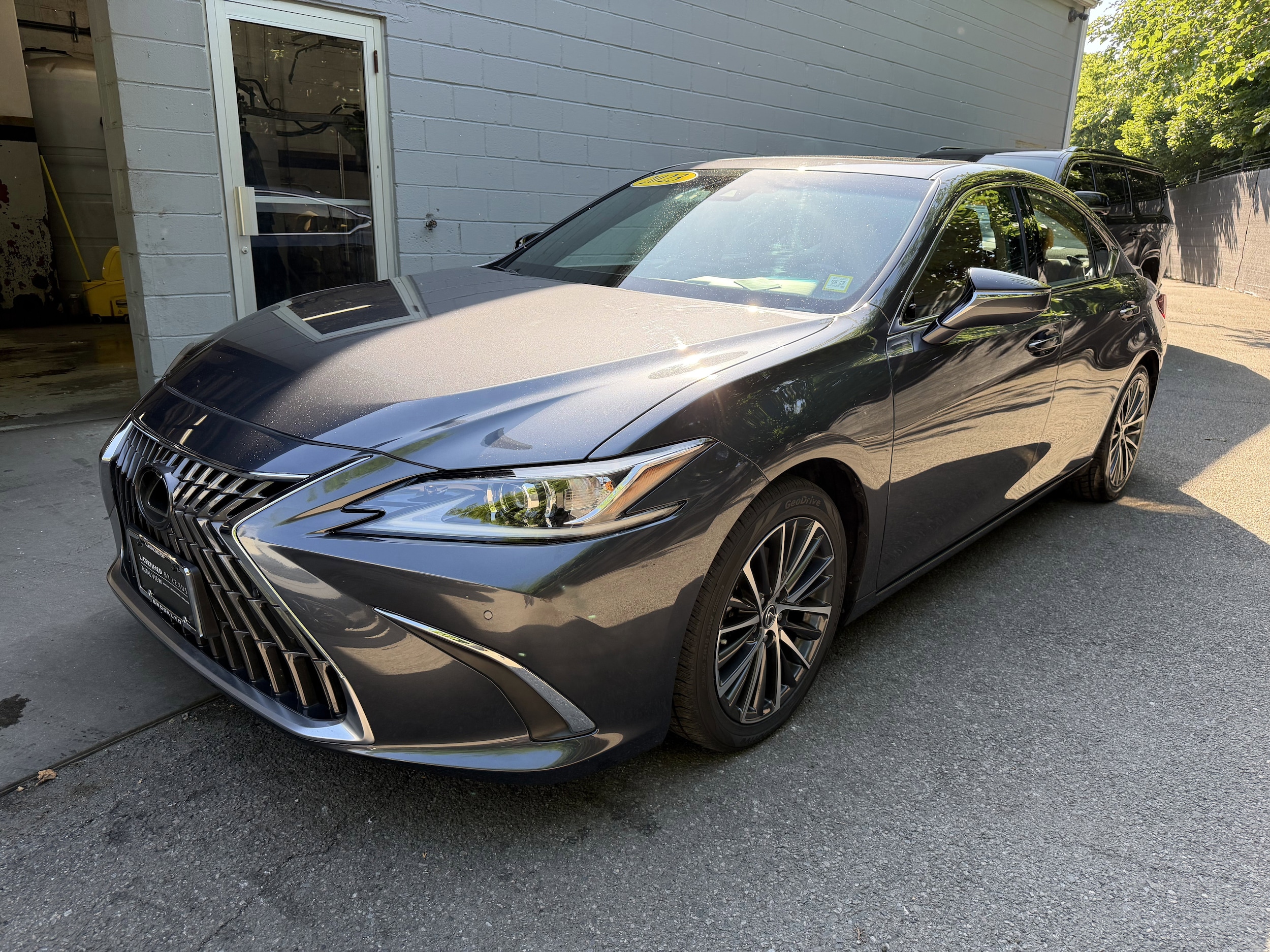 2023 Lexus ES 350 350's photo