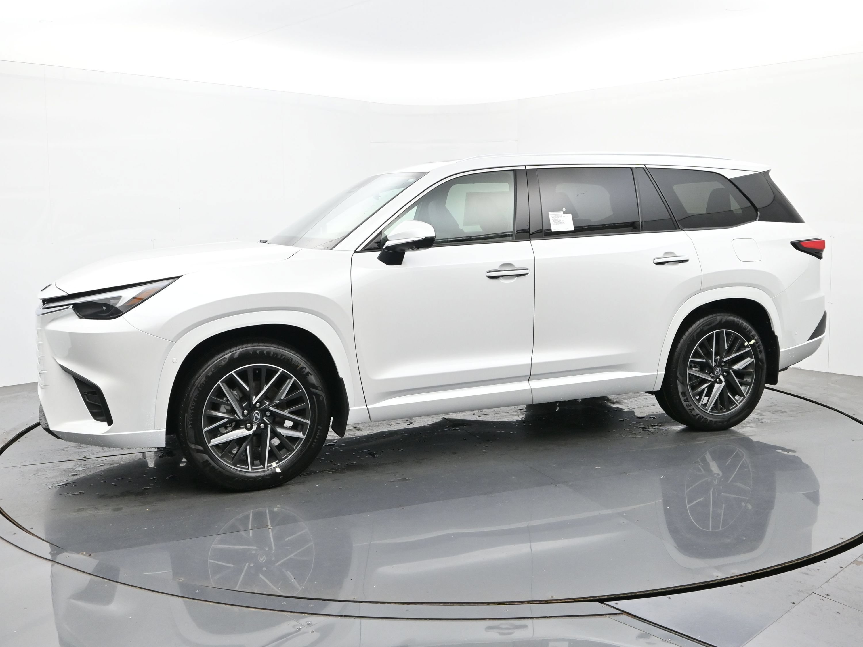 2026 Lexus TX 2