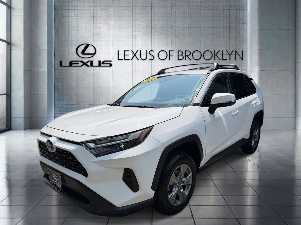 Used 2024 Toyota RAV4 Hybrid XLE SUV