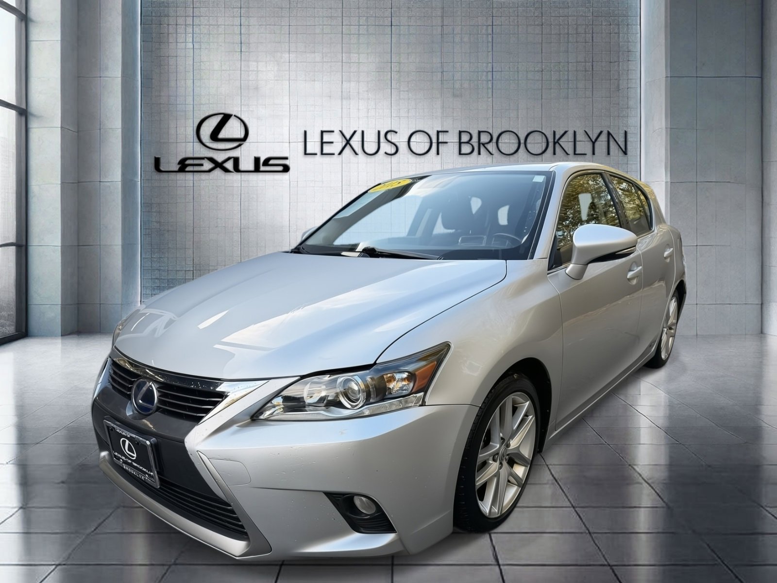 2015 Lexus CT Base's photo