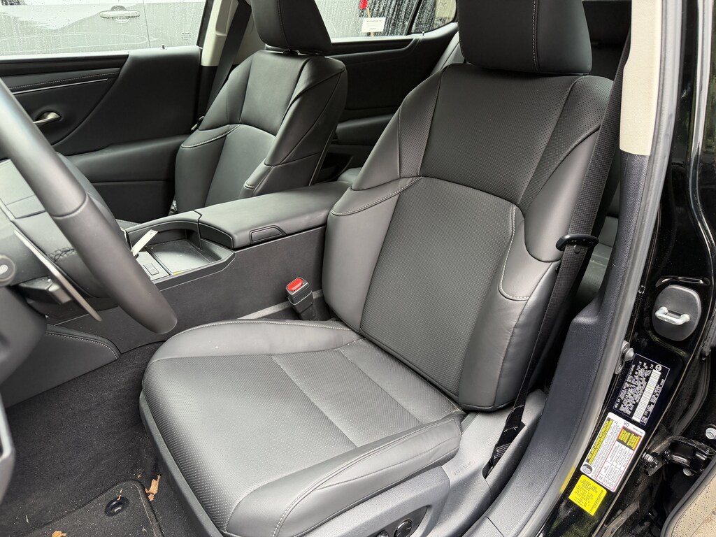 Used 2023 Lexus ES 350 Sedan