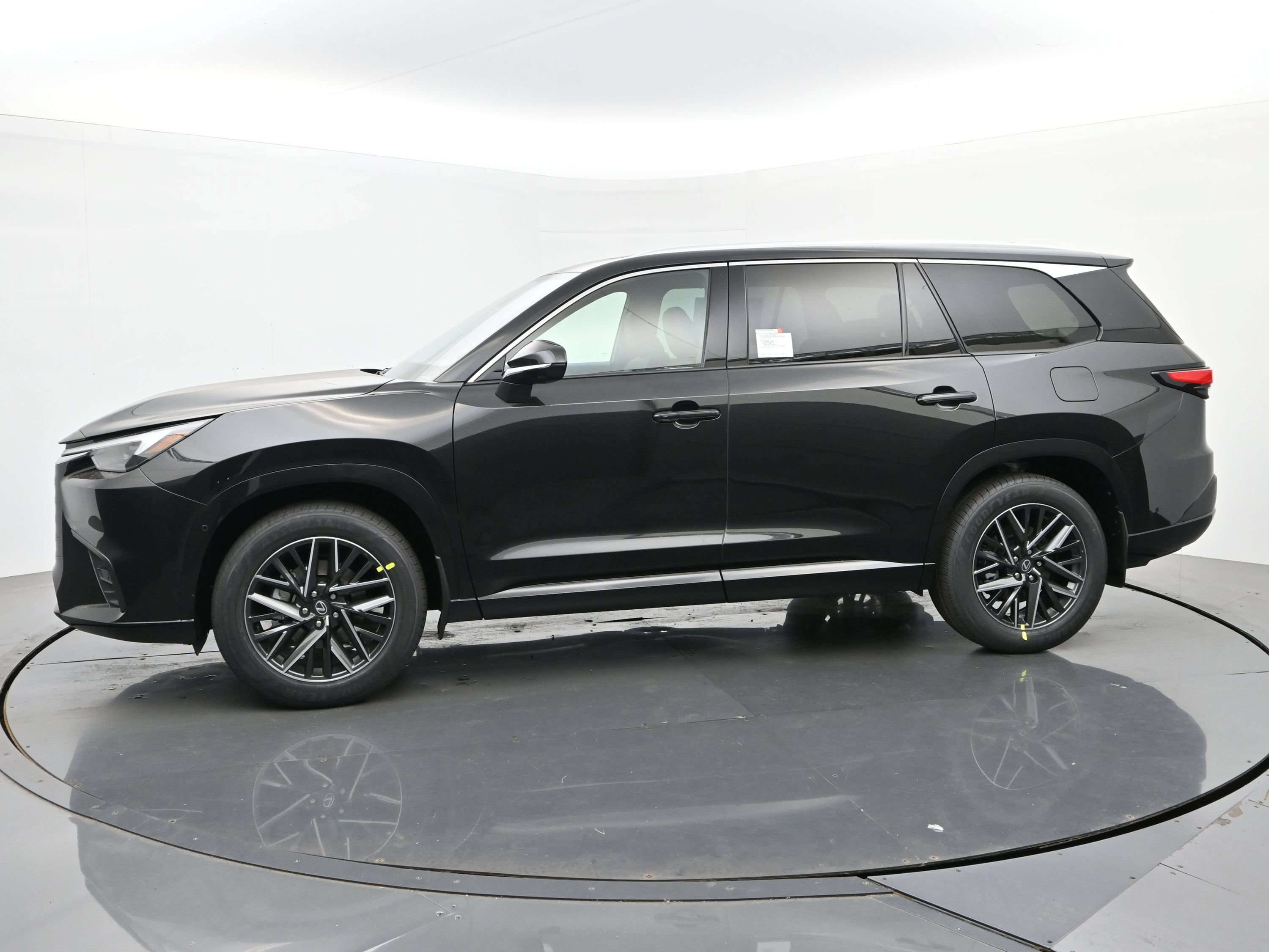 2026 Lexus TX 2