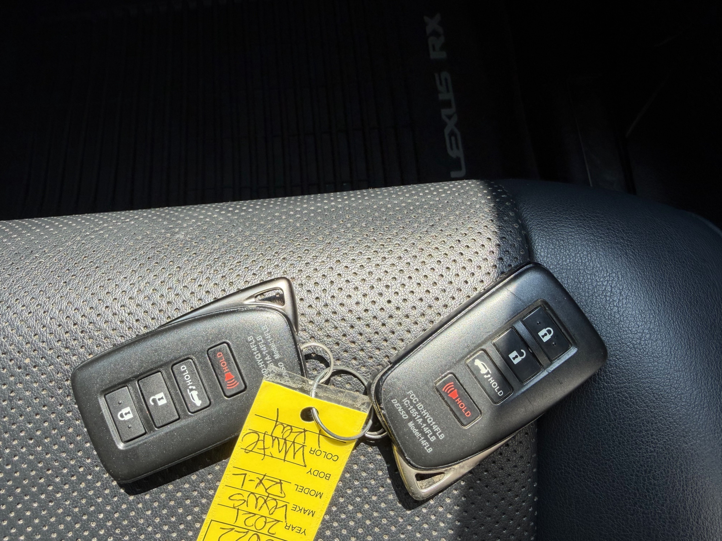 2021 Lexus RX 350 - Photo 17
