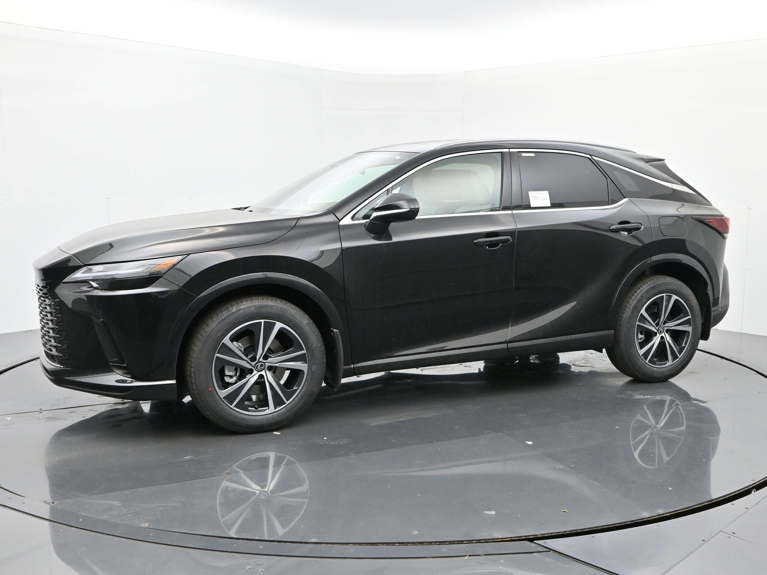 2026 Lexus RX 350 Premium photo 2