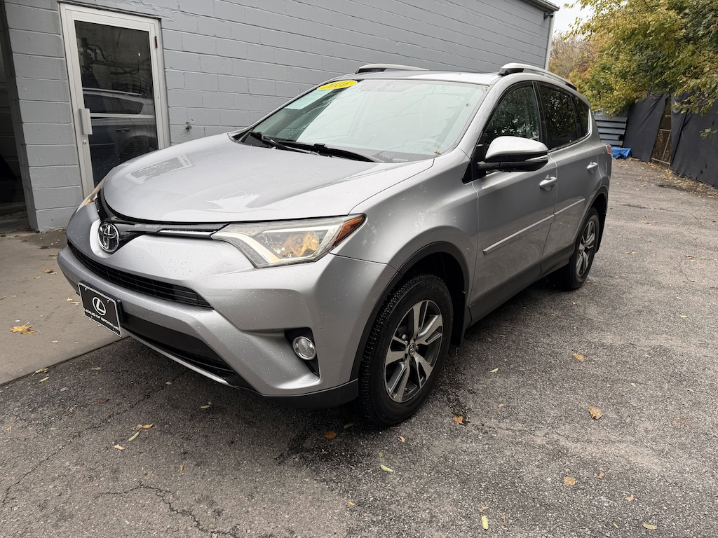 Used 2016 Toyota RAV4 XLE SUV