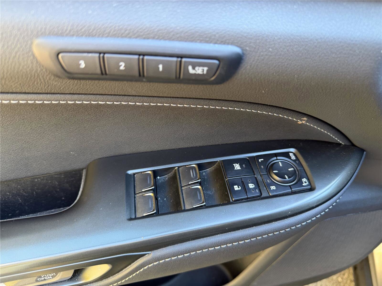 2024 Lexus NX 350h Premium photo 3