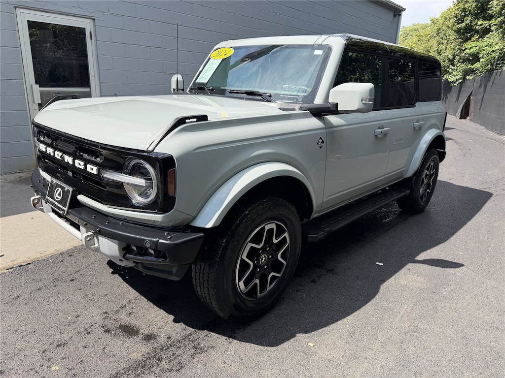 Used 2024 Ford Bronco Outer Banks SUV