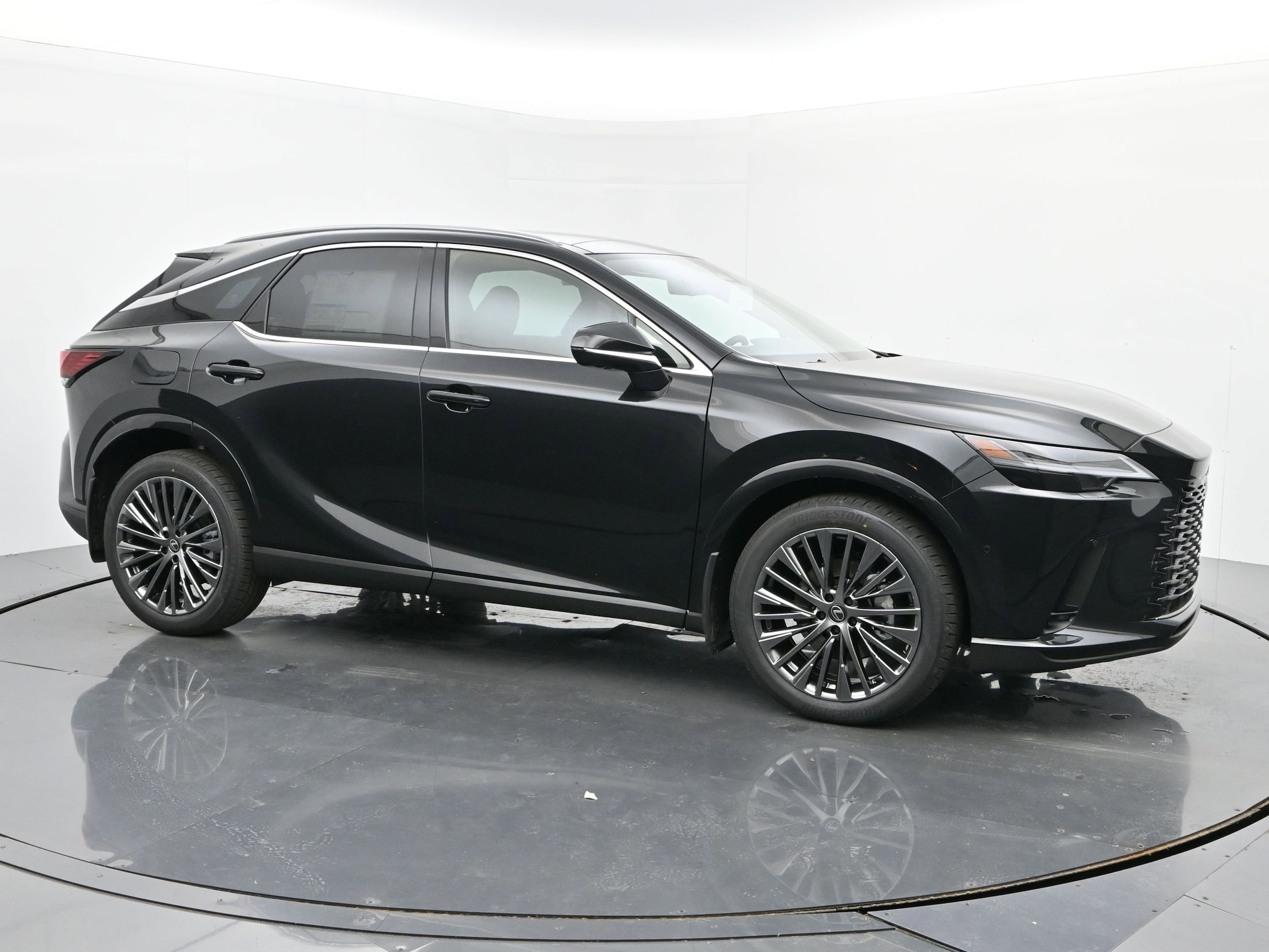 2026 Lexus RX 450h+ Luxury - Photo 7