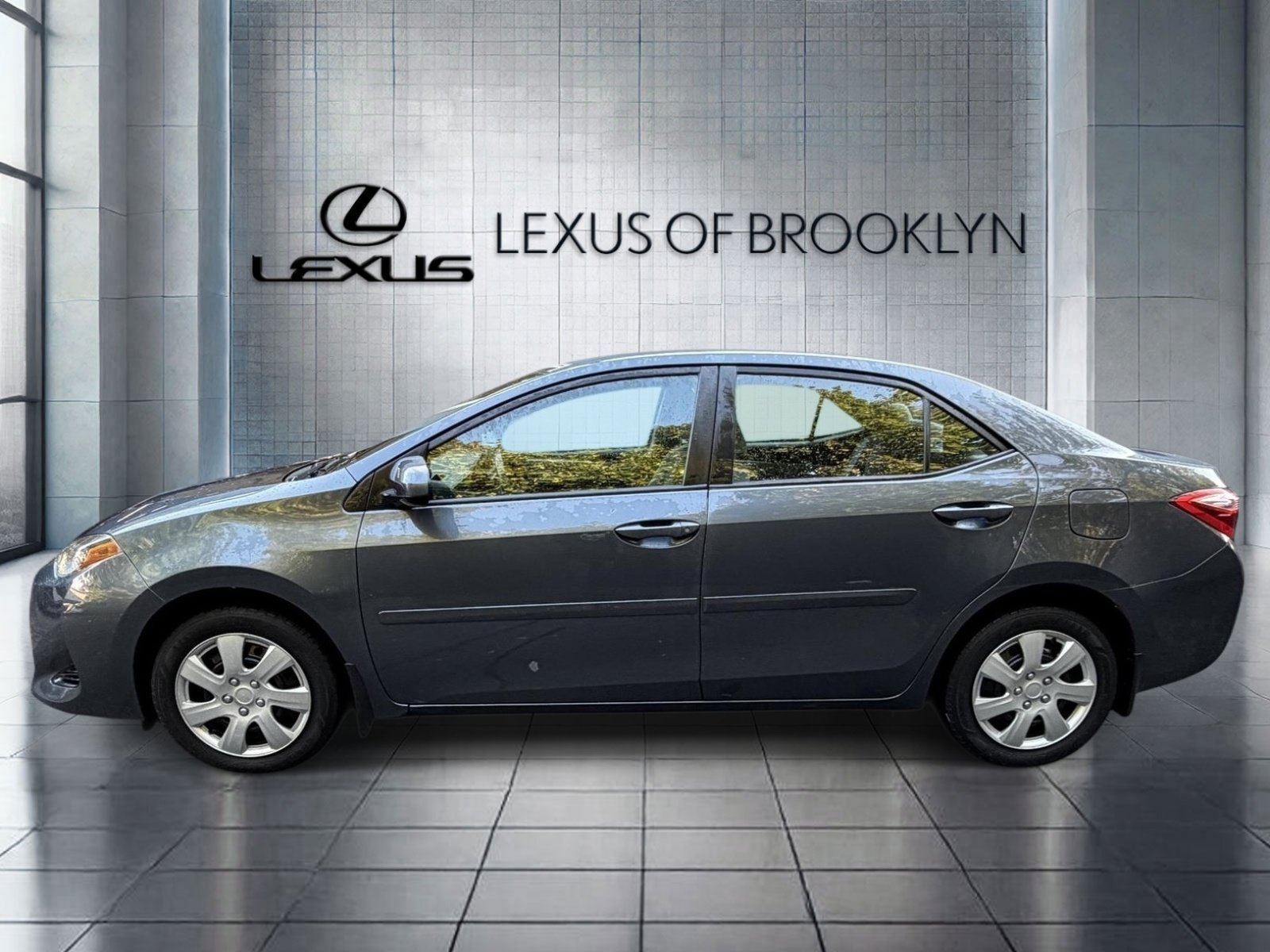 Used 2019 Toyota Corolla LE with VIN 2T1BURHE2KC139959 for sale in Brooklyn, NY