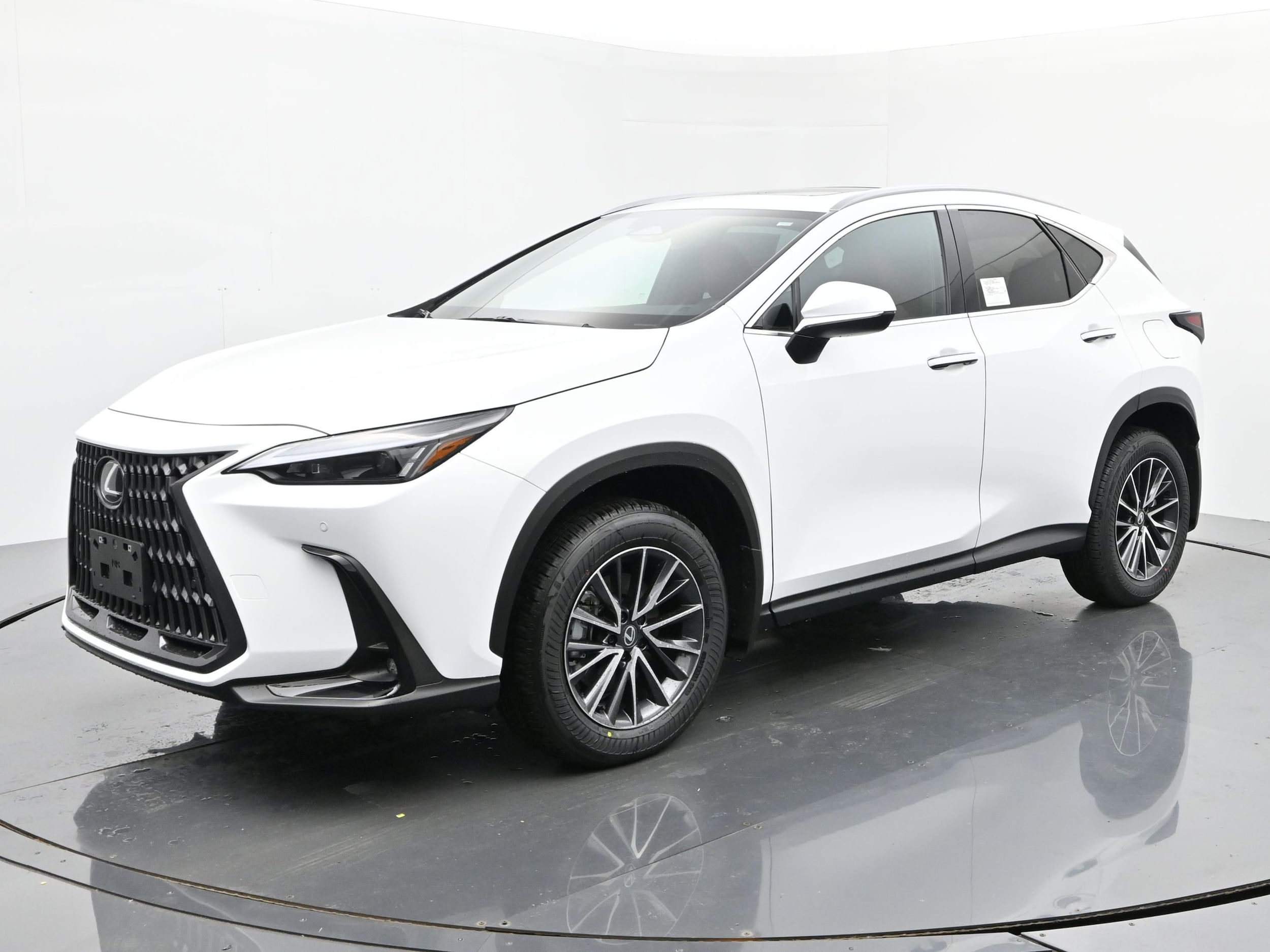 2026 Lexus NX 350's photo