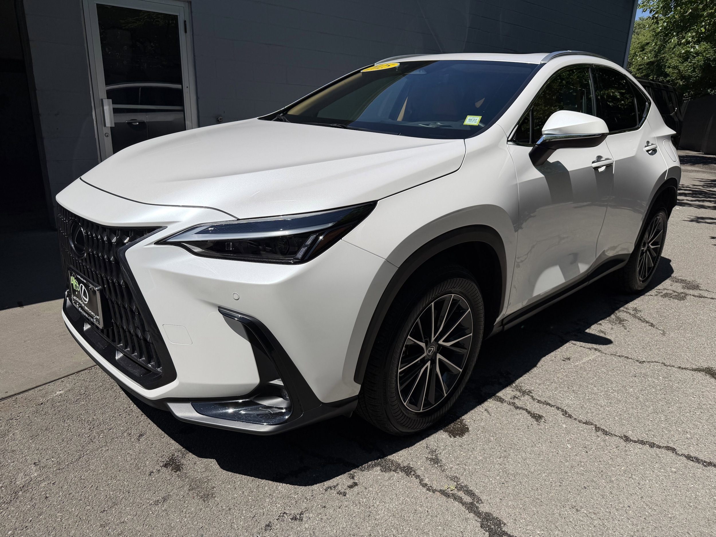 2025 Lexus NX 350h 350h Premium AWD's photo
