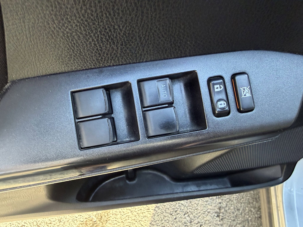 Used 2018 Toyota RAV4 LE SUV