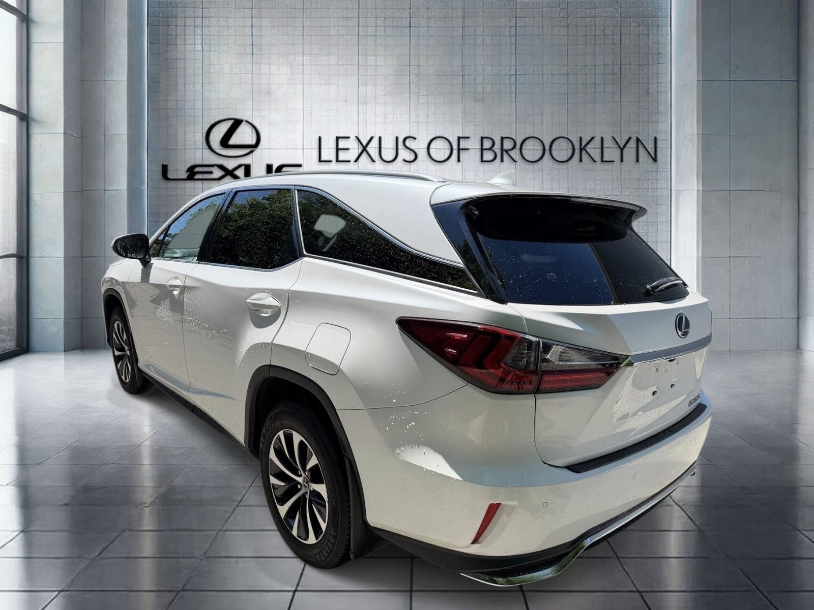 2021 Lexus RX 350 - Photo 16