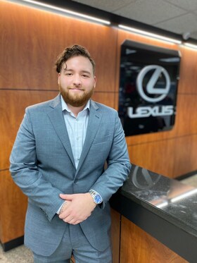 Staff member Daniel Sanchez from ID_f994bdae71e0