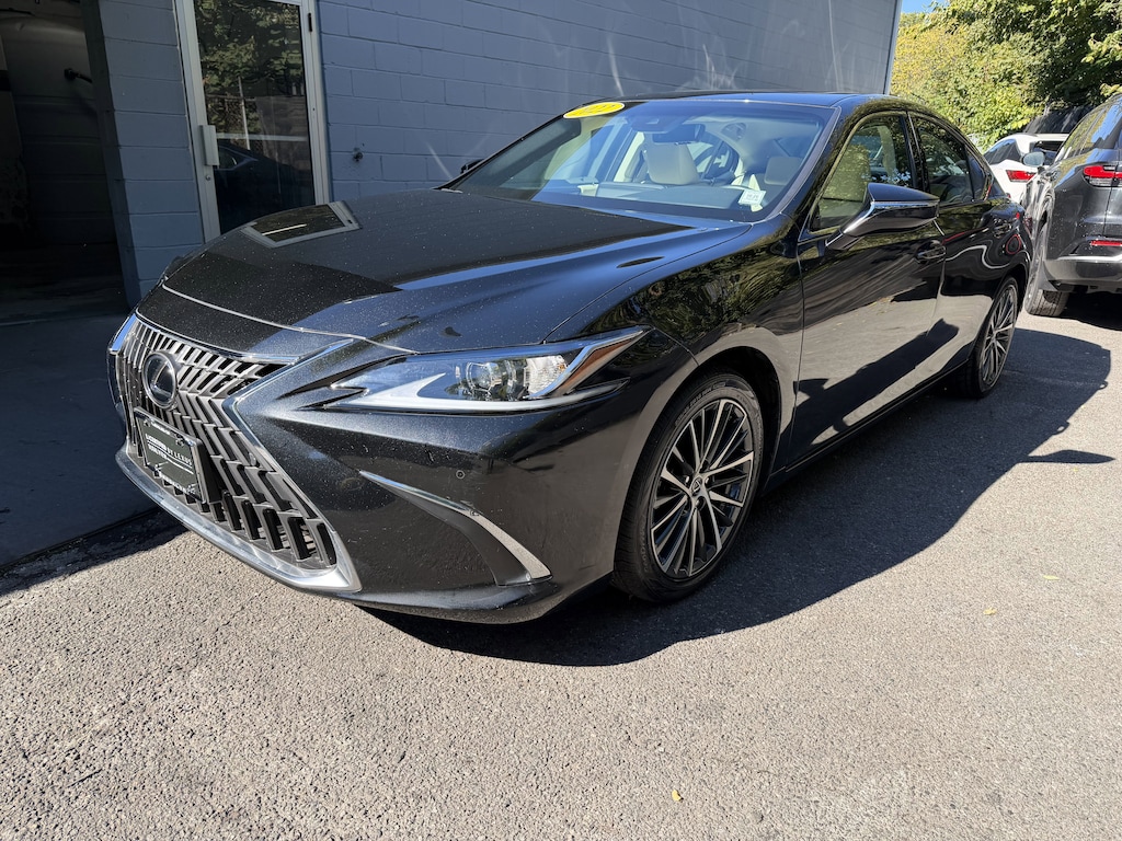 Certified 2022 Lexus ES 350 Sedan