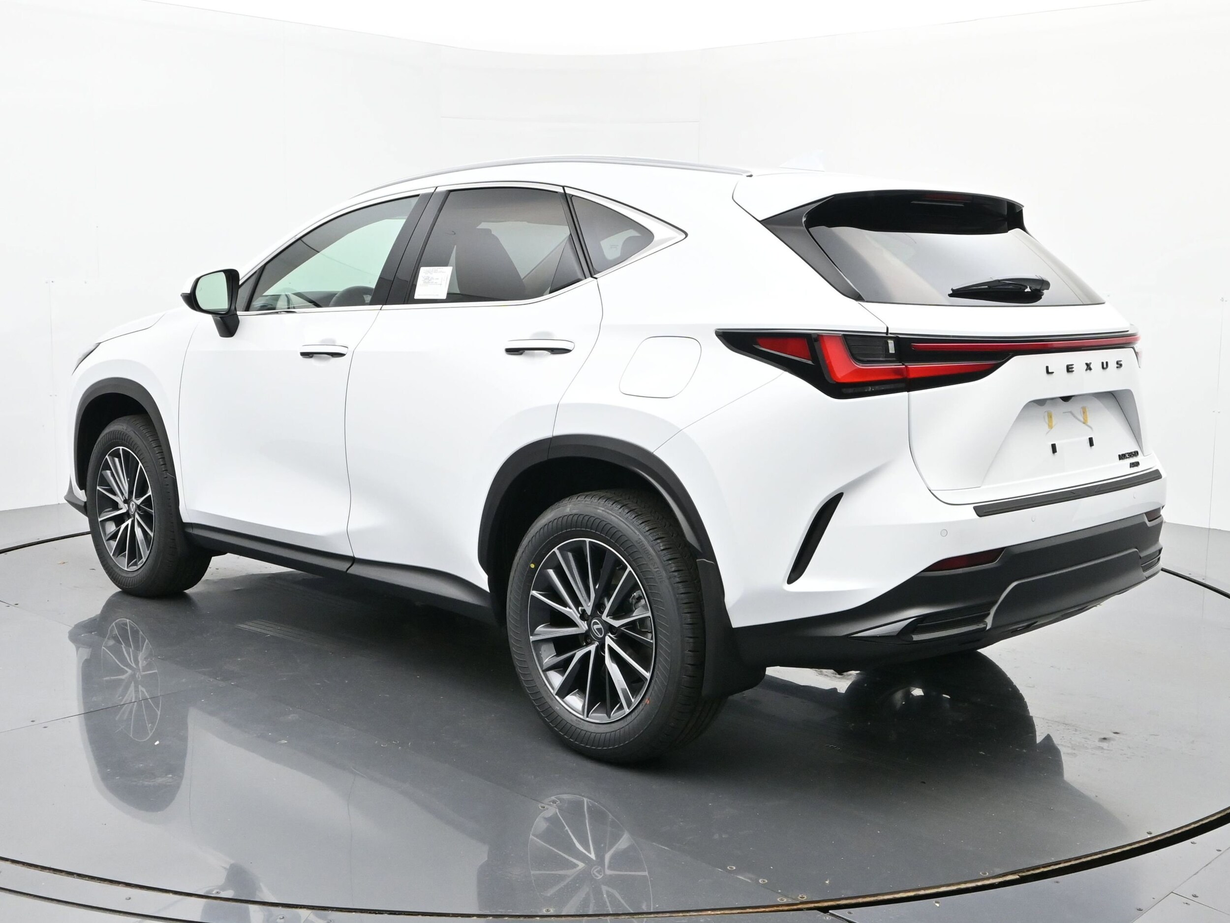 2026 Lexus NX 350 photo 2