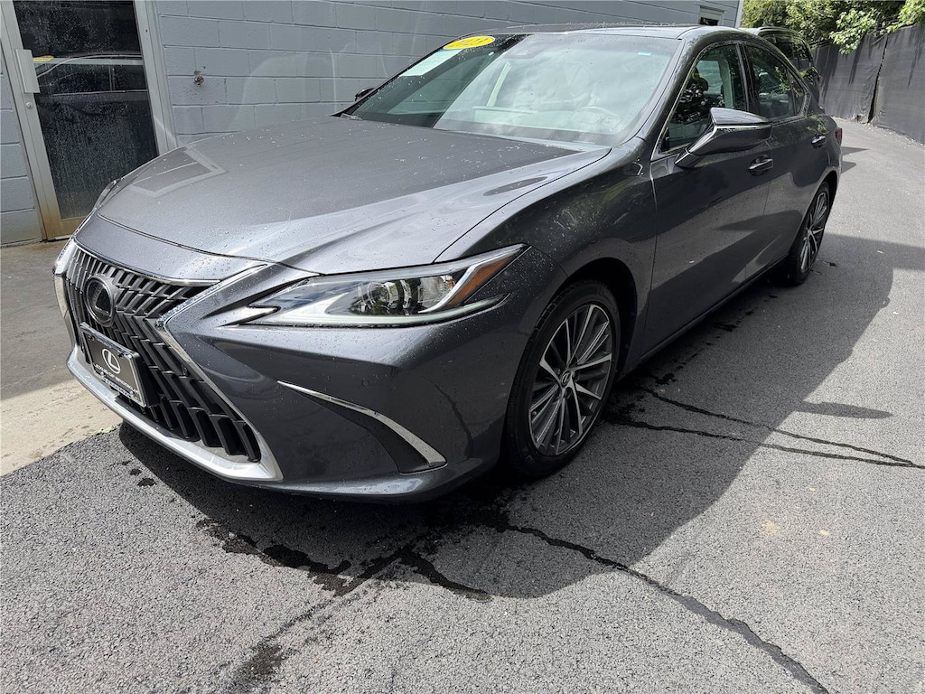 Used 2023 Lexus ES 300h Sedan