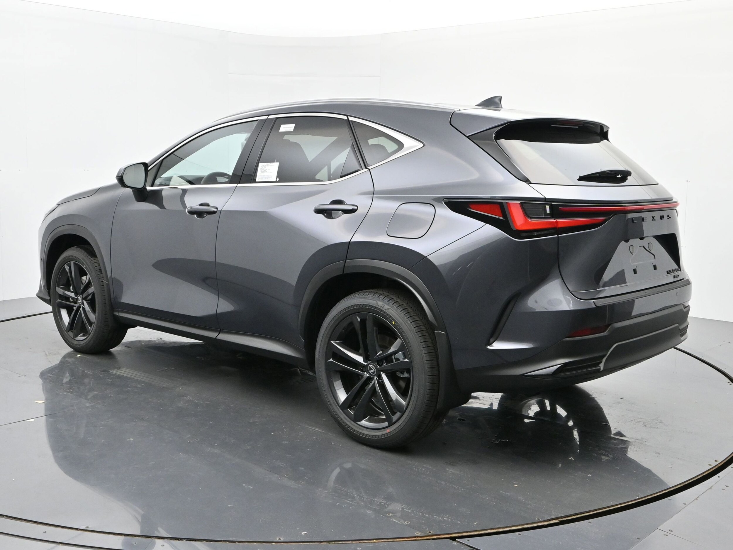 2026 Lexus NX 450h+ Luxury photo 3
