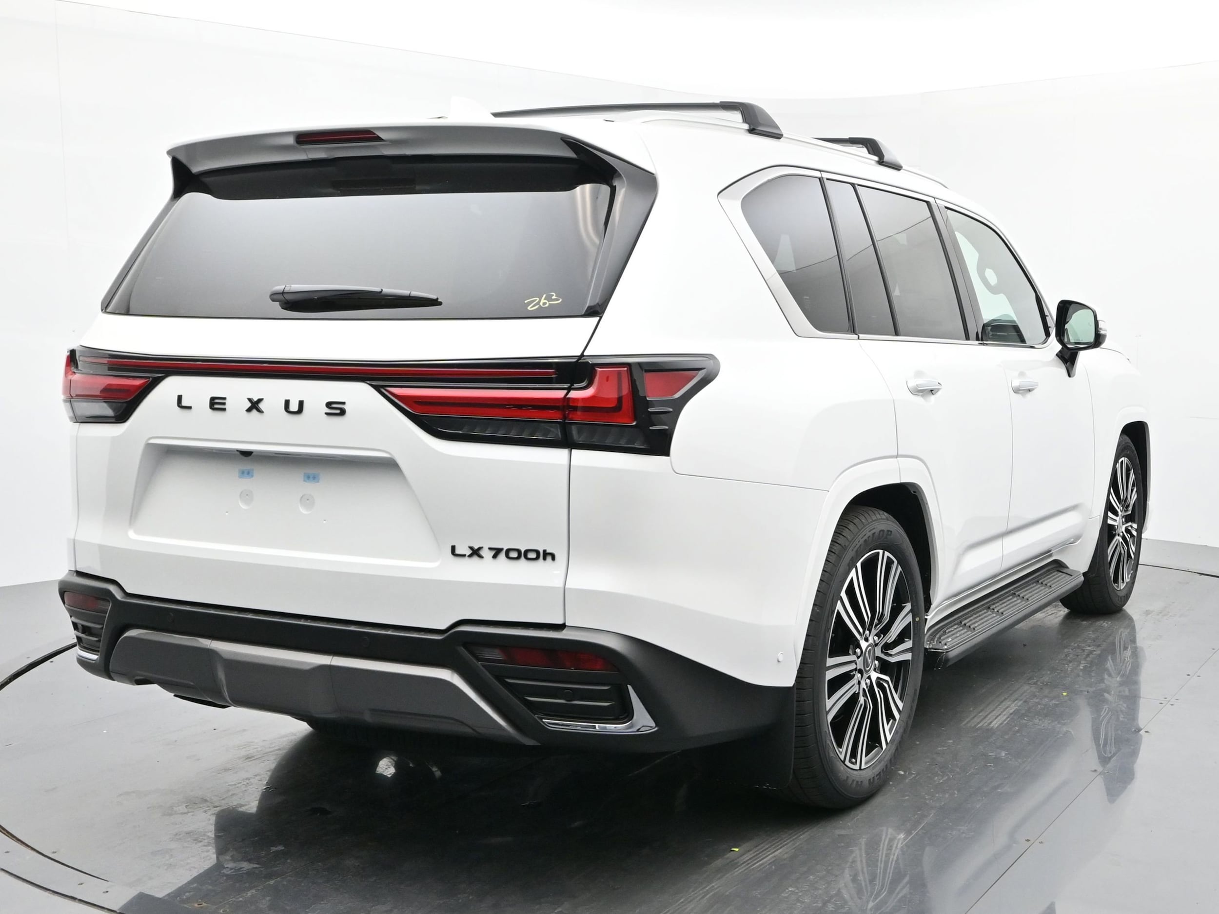 2026 Lexus LX 700h Luxury