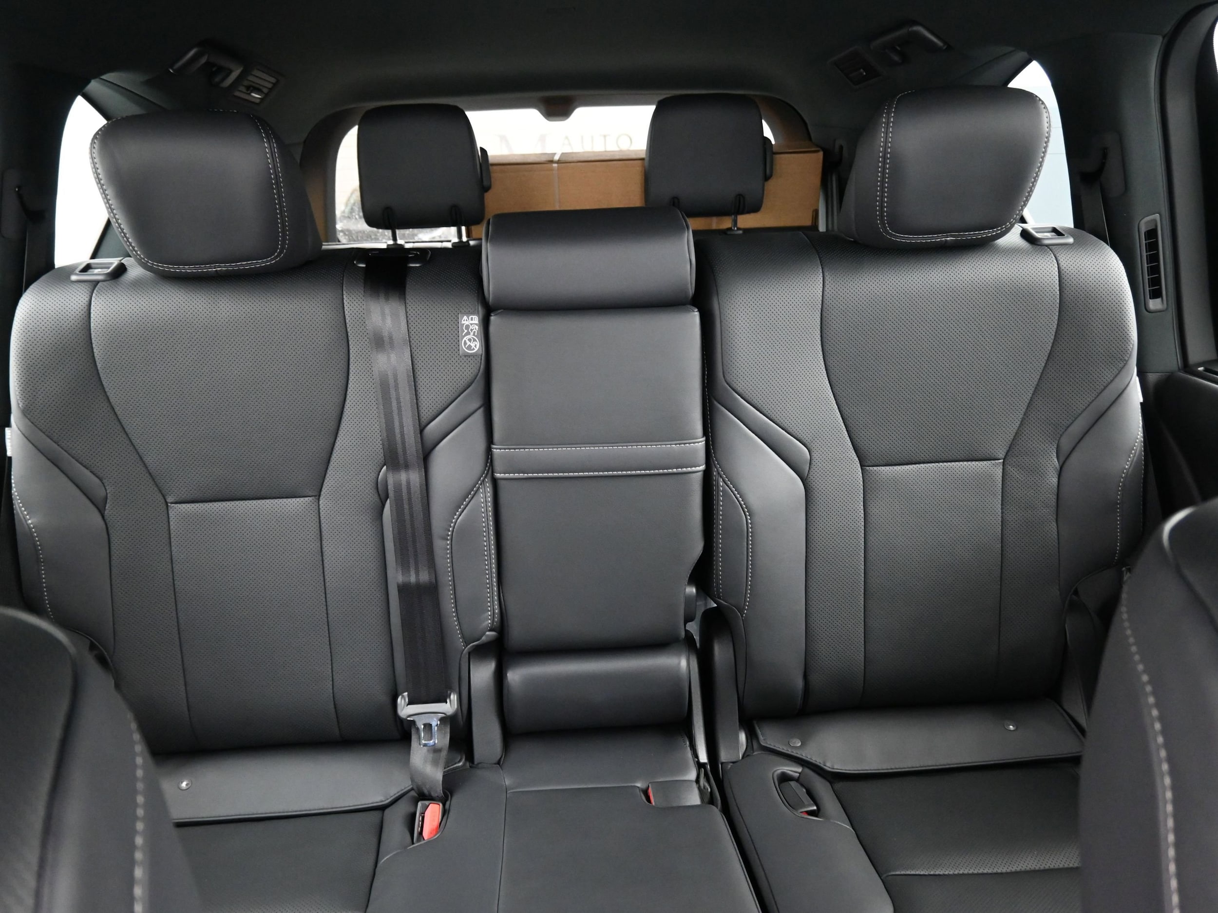 2026 Lexus LX 700h Luxury - Photo 14