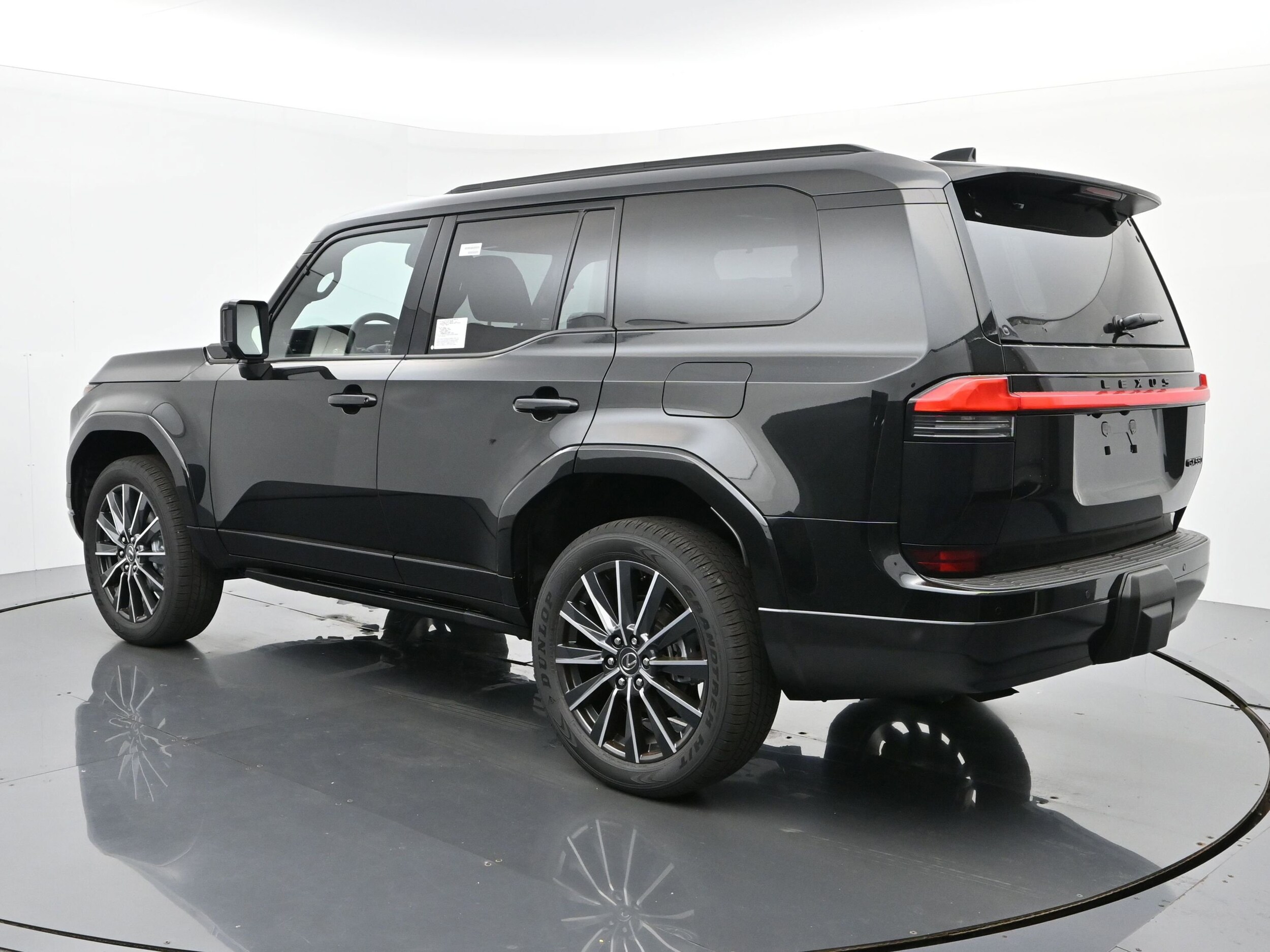 2025 Lexus GX 550 Luxury photo 3