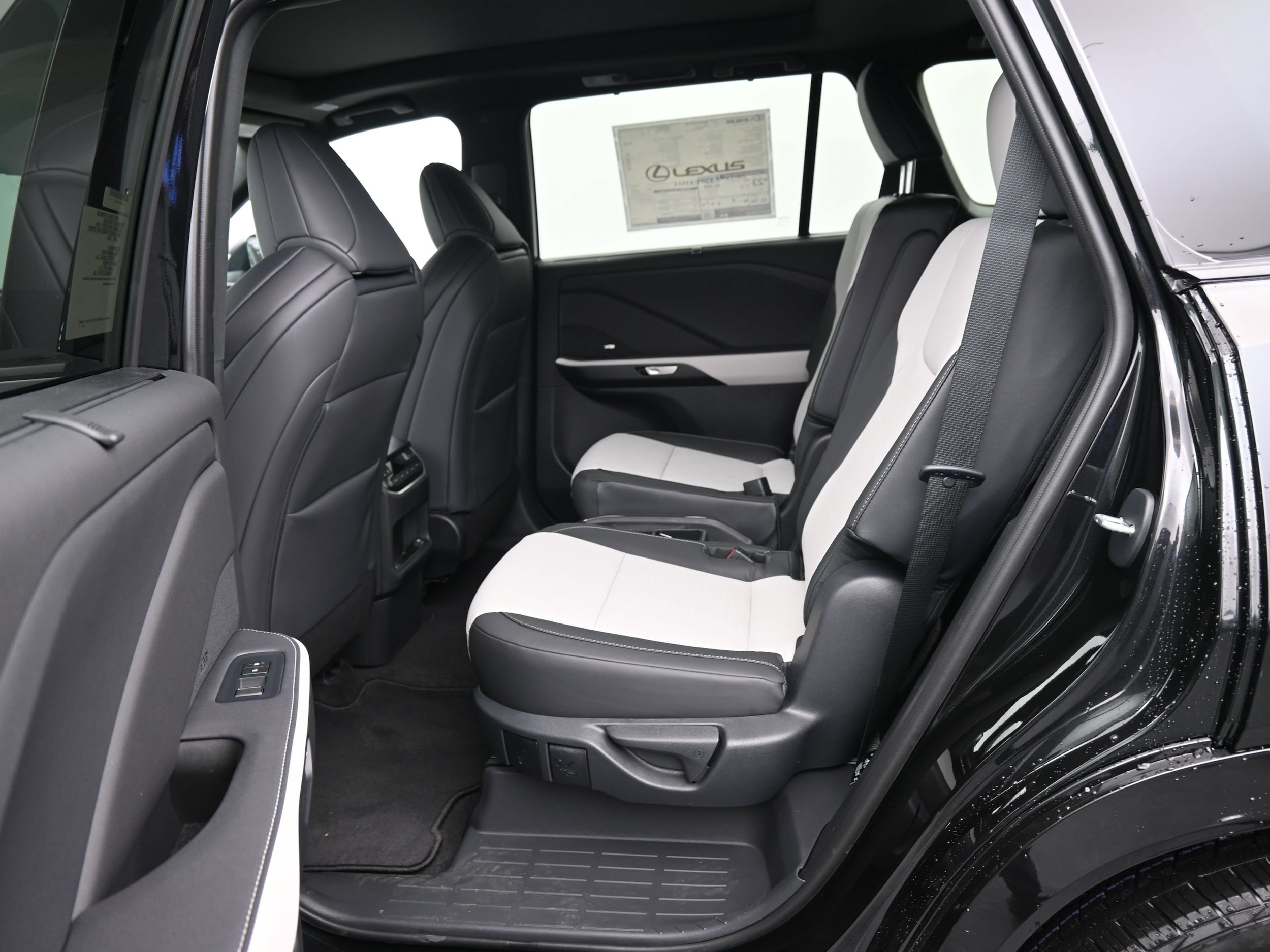 2026 Lexus TX 350 F-Sport - Photo 10