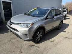 2018 Toyota RAV4 LE SUV