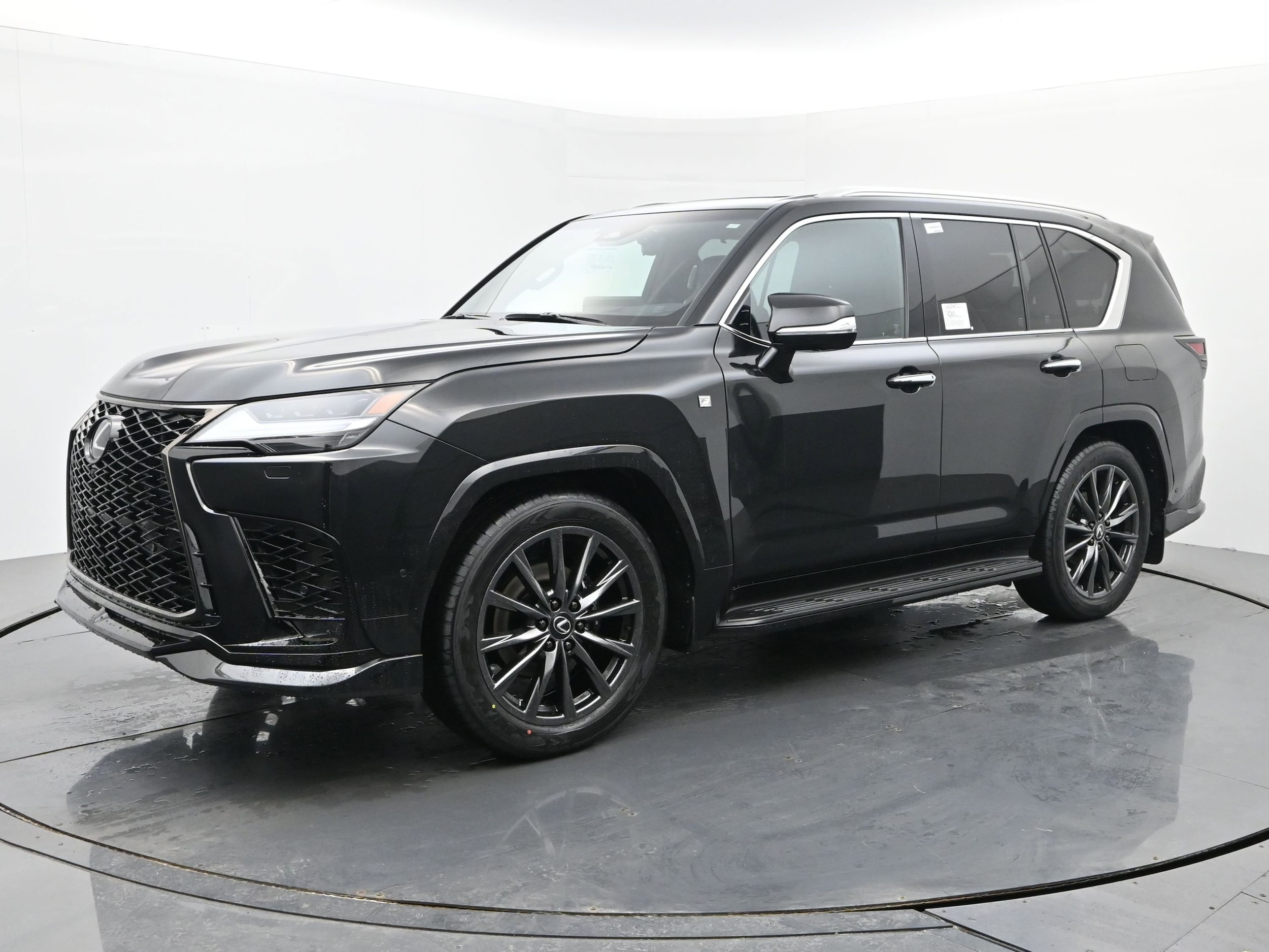 2026 Lexus LX 600 700h F-Sport's photo