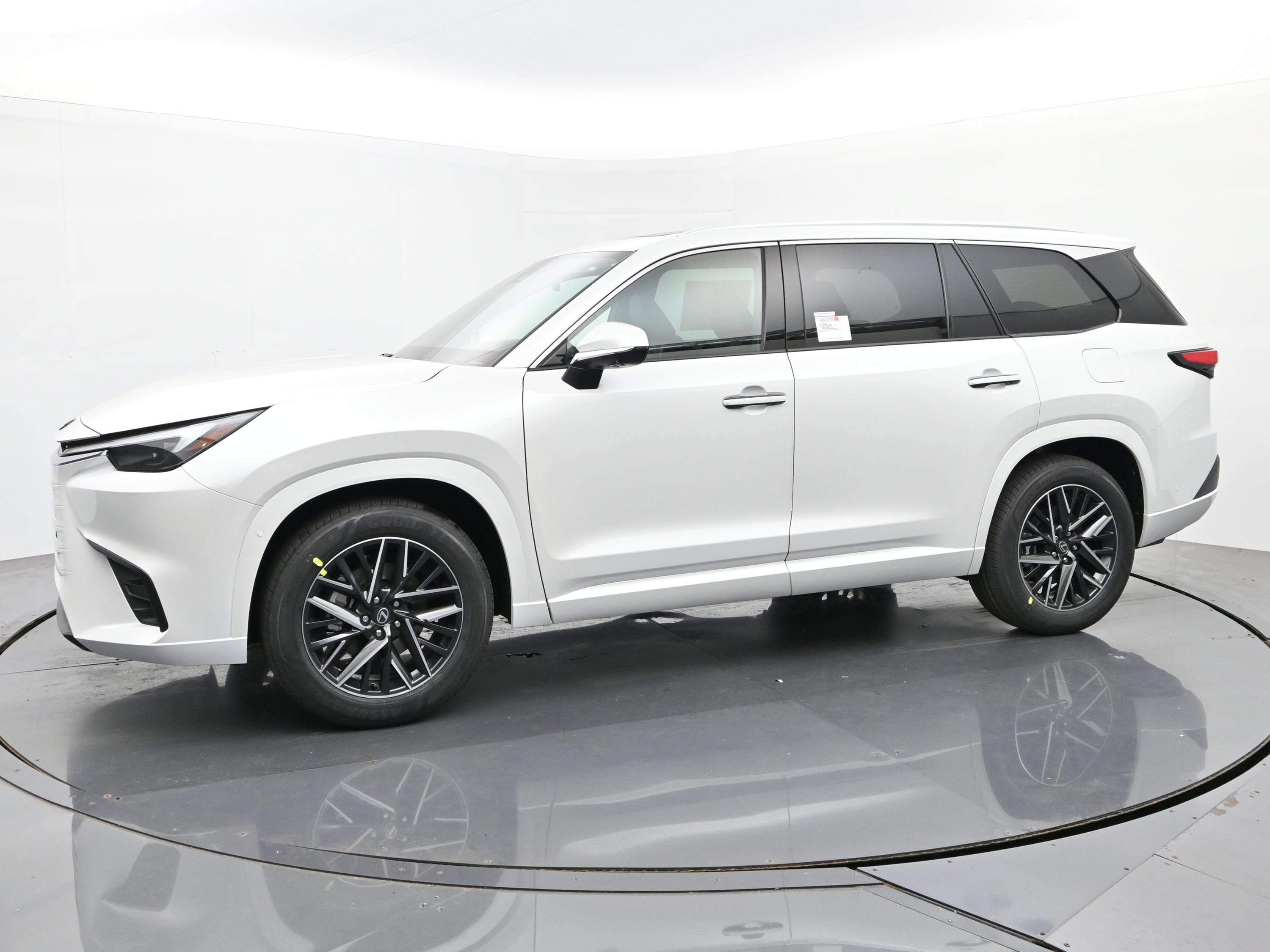 2026 Lexus TX 2