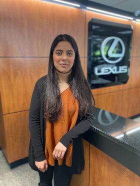 Staff member Asma Hassan from ID_cbbdd57639e9