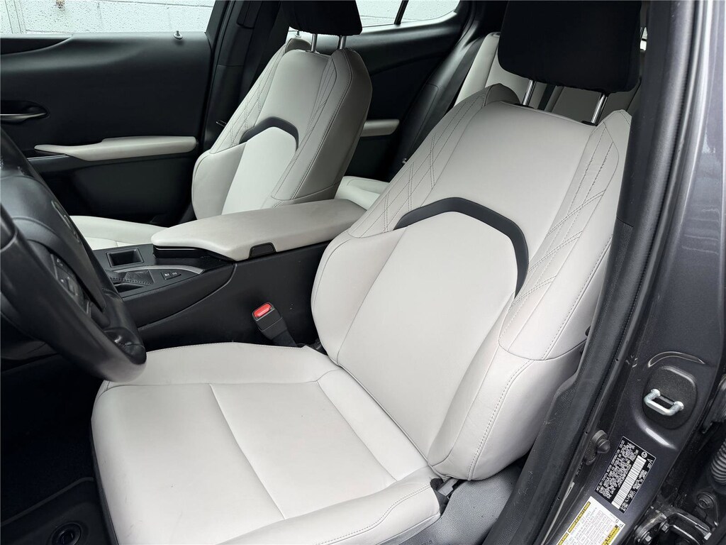 Used 2023 Lexus UX 250h Base SUV