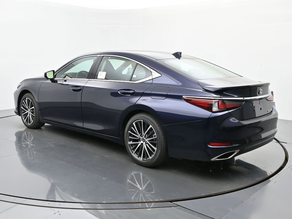 New 2025 Lexus ES 350 Sedan