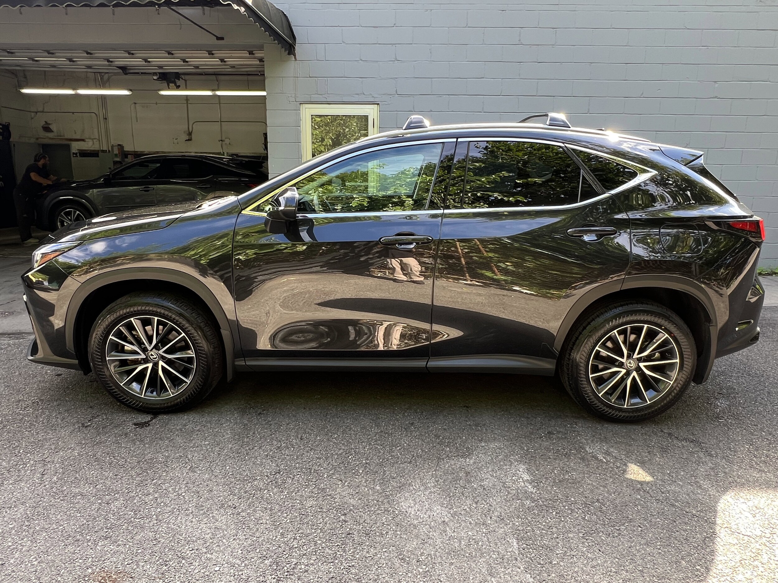 2024 Lexus NX 350 photo 3