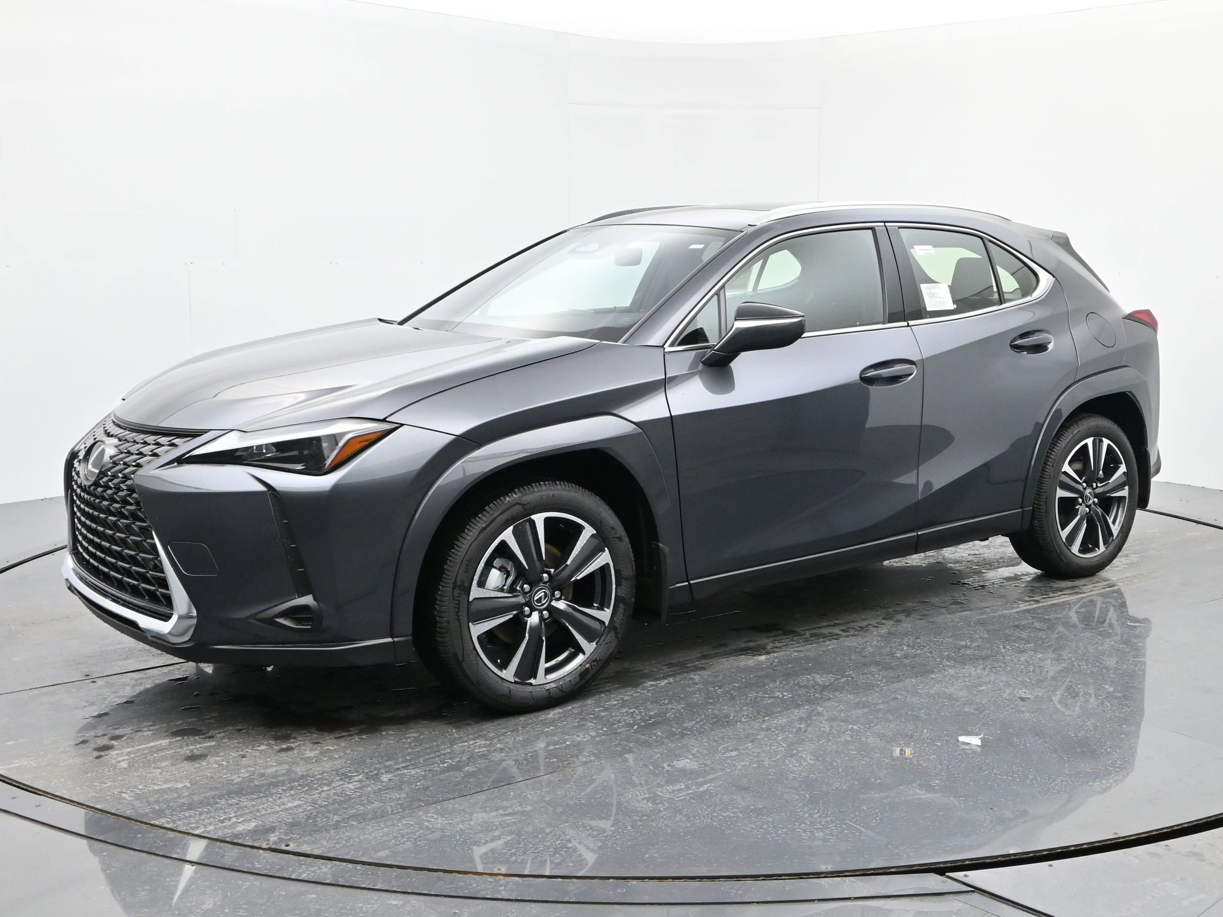 2025 Lexus UX Hybrid 300h Premium's photo