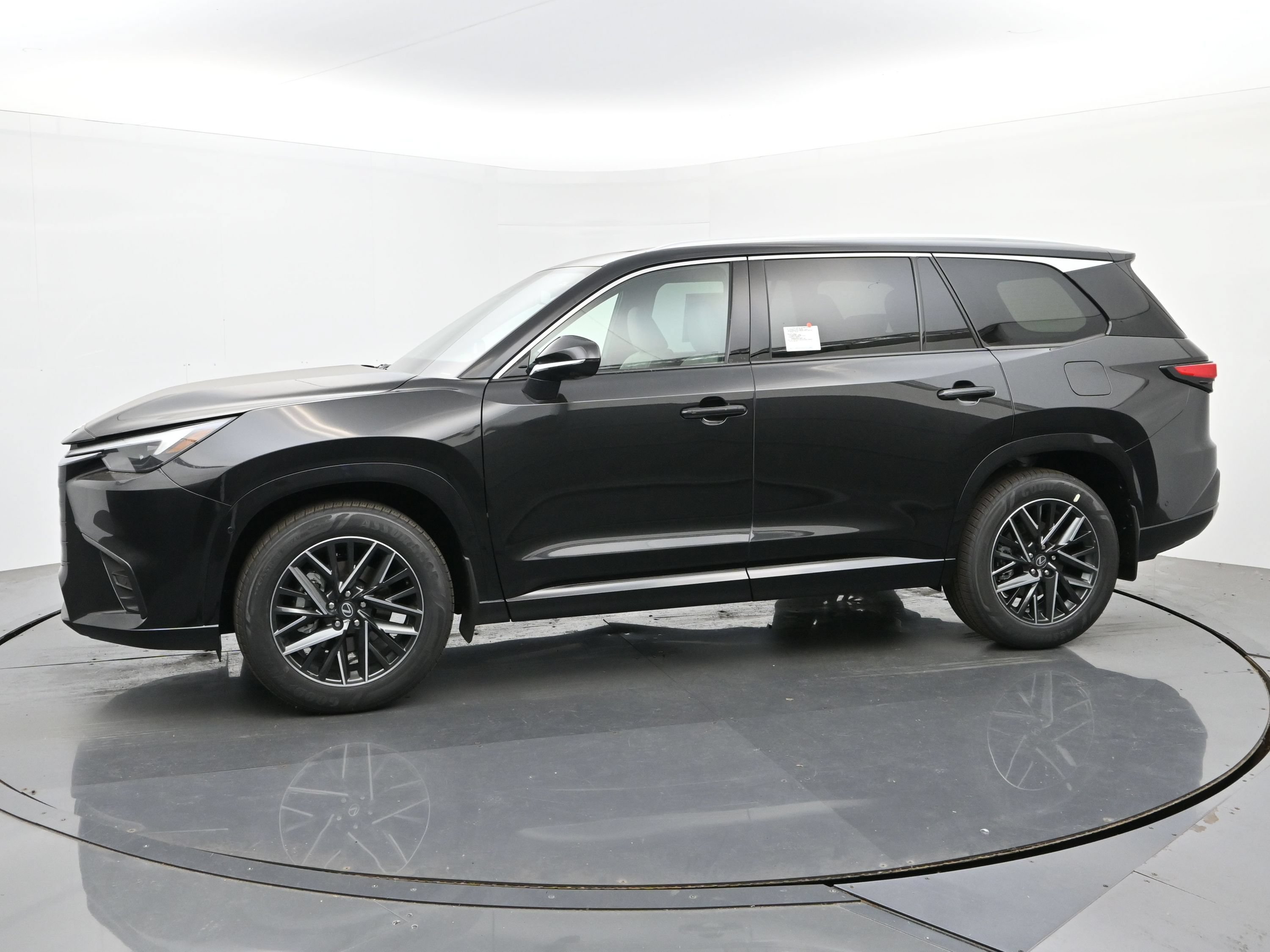 2026 Lexus TX 2