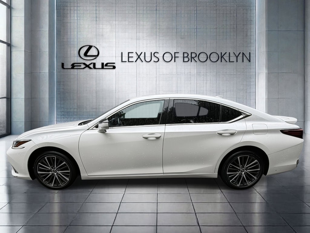 Used 2024 Lexus ES 250 Sedan