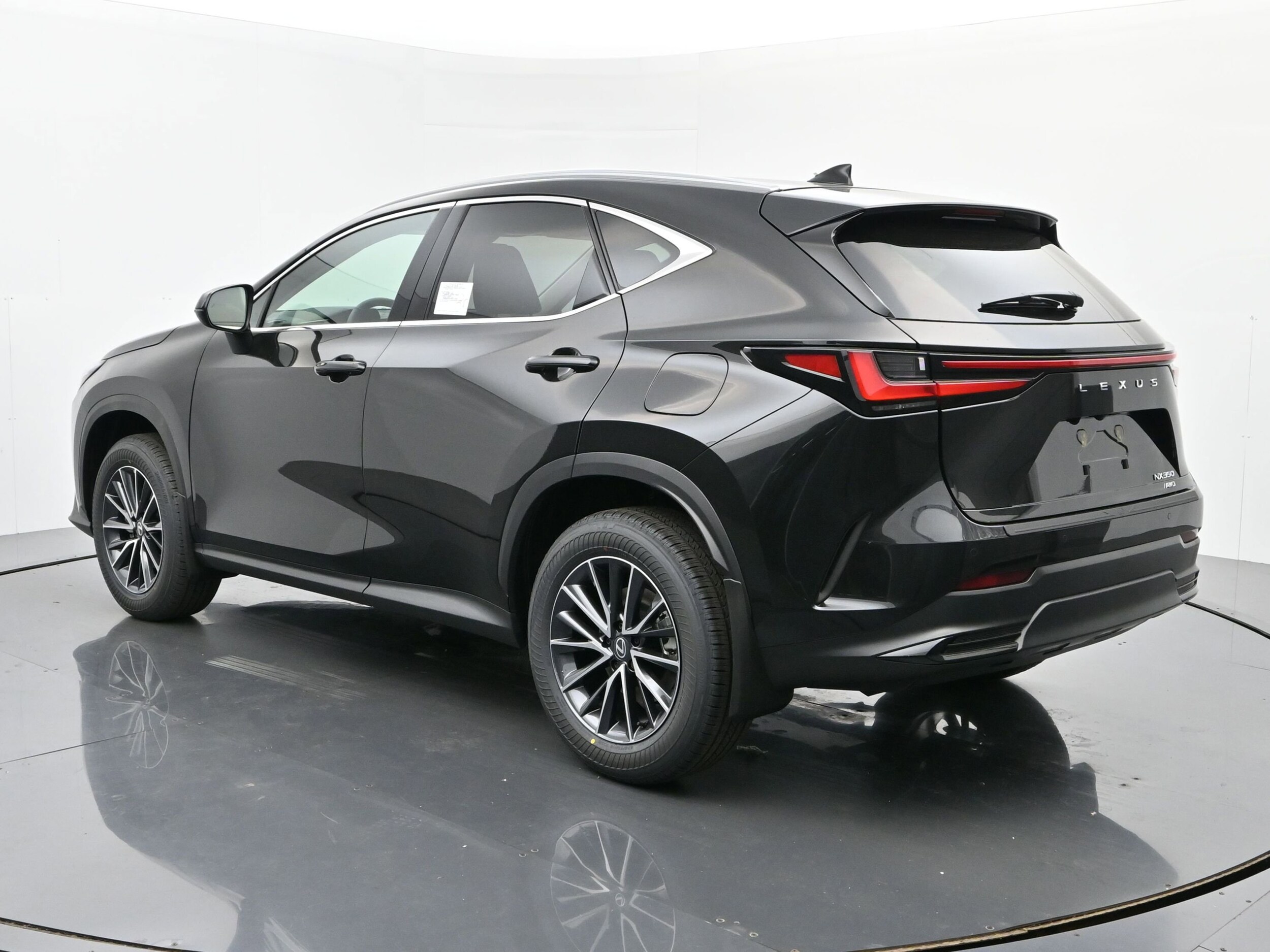 2026 Lexus NX 350 photo 3