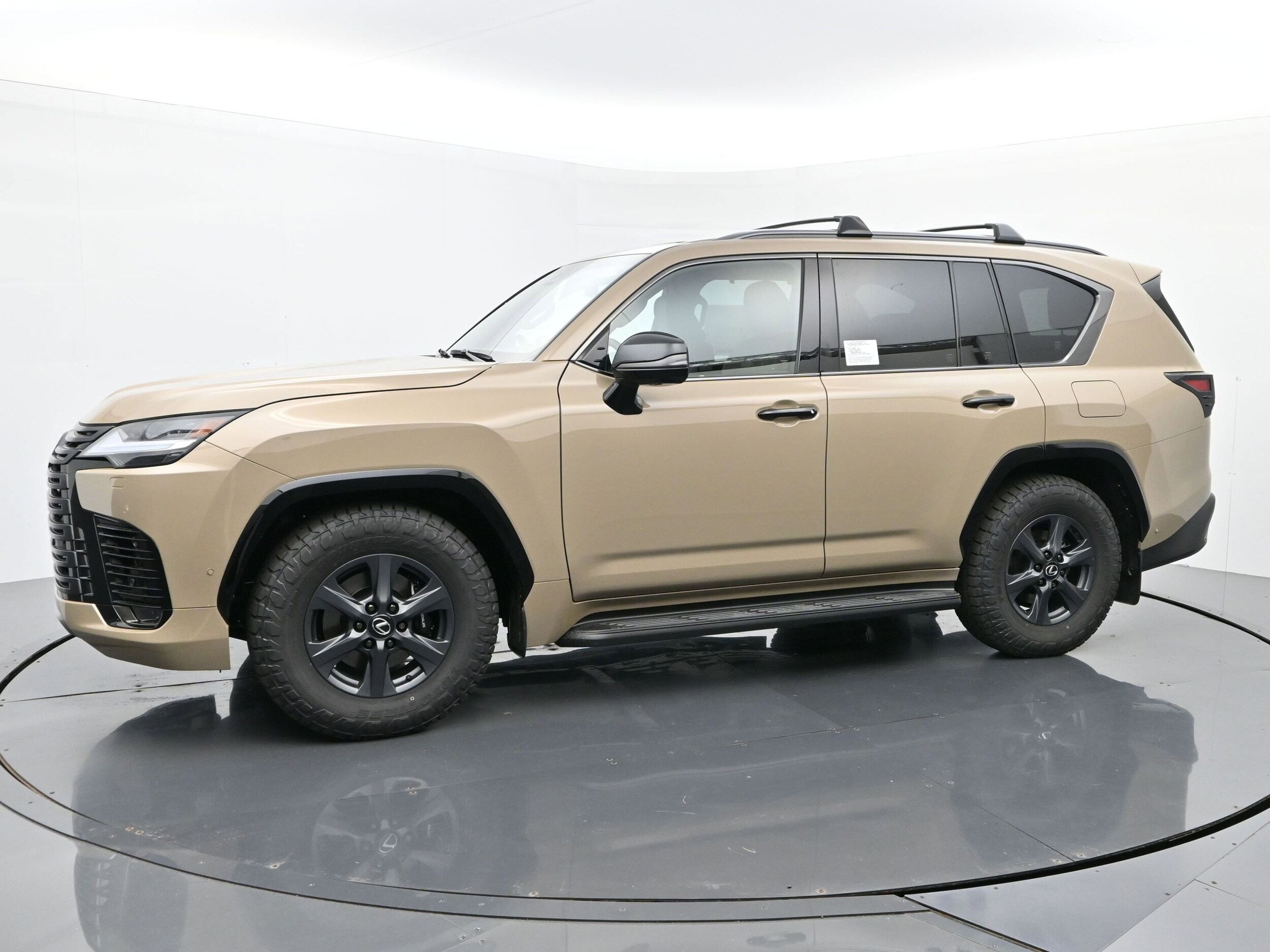 2025 Lexus LX photo 2