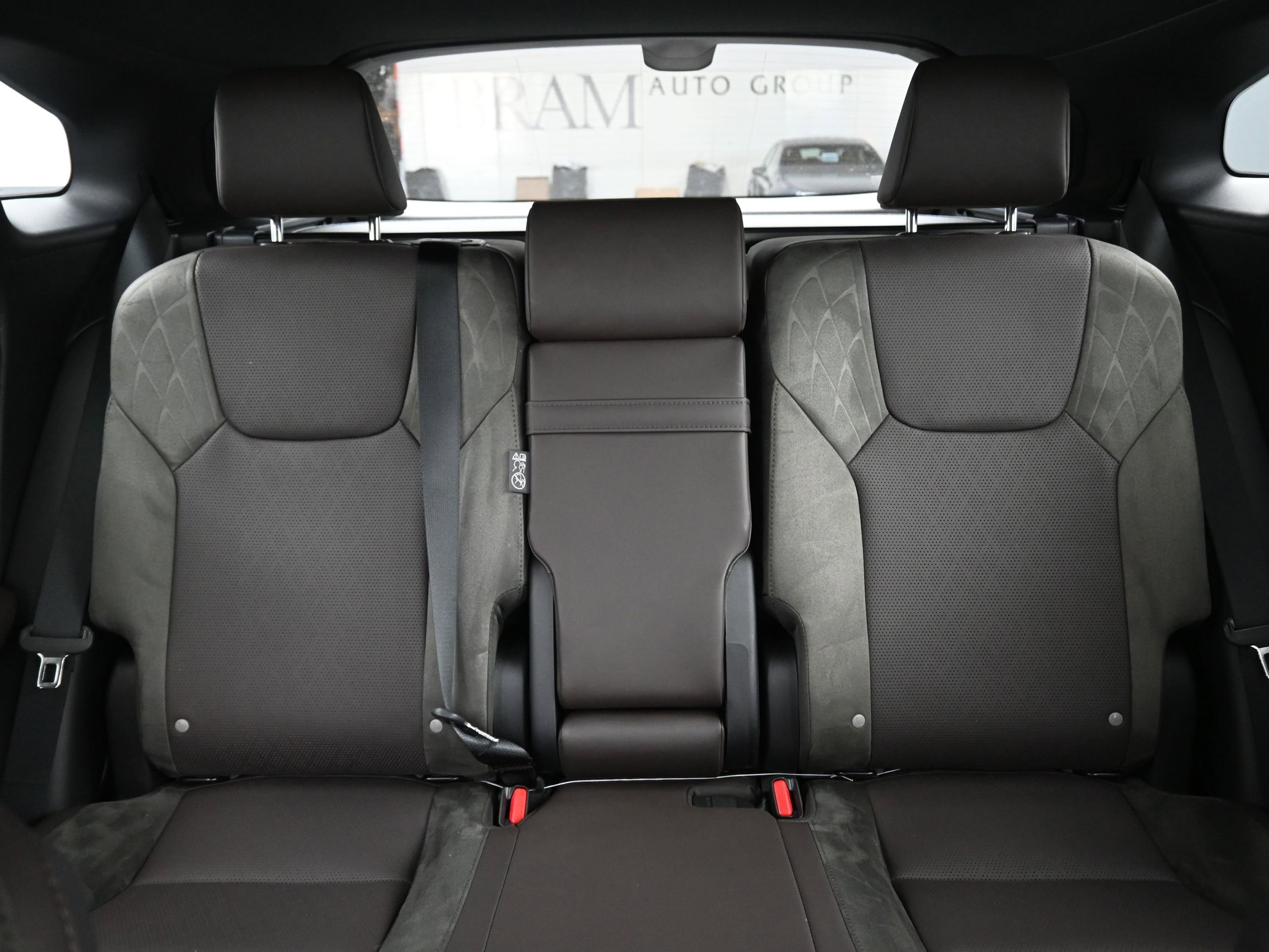 2026 Lexus RX 450h+ Luxury - Photo 14